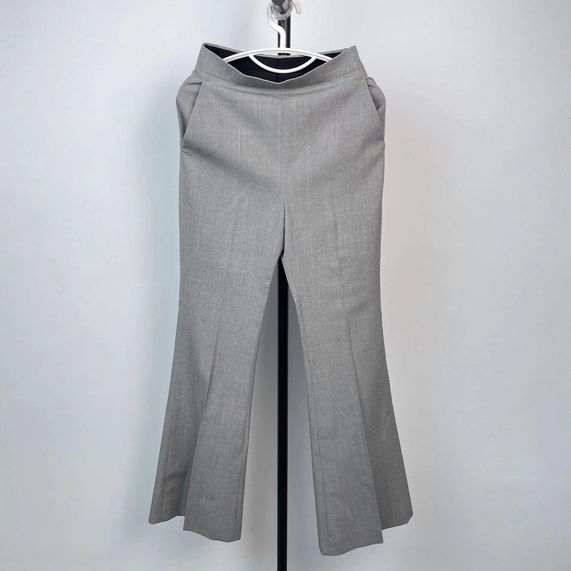 Fendi Fendi women's tailored trousers Size 25" / US 0 / IT 36 - 1 Thumbnail