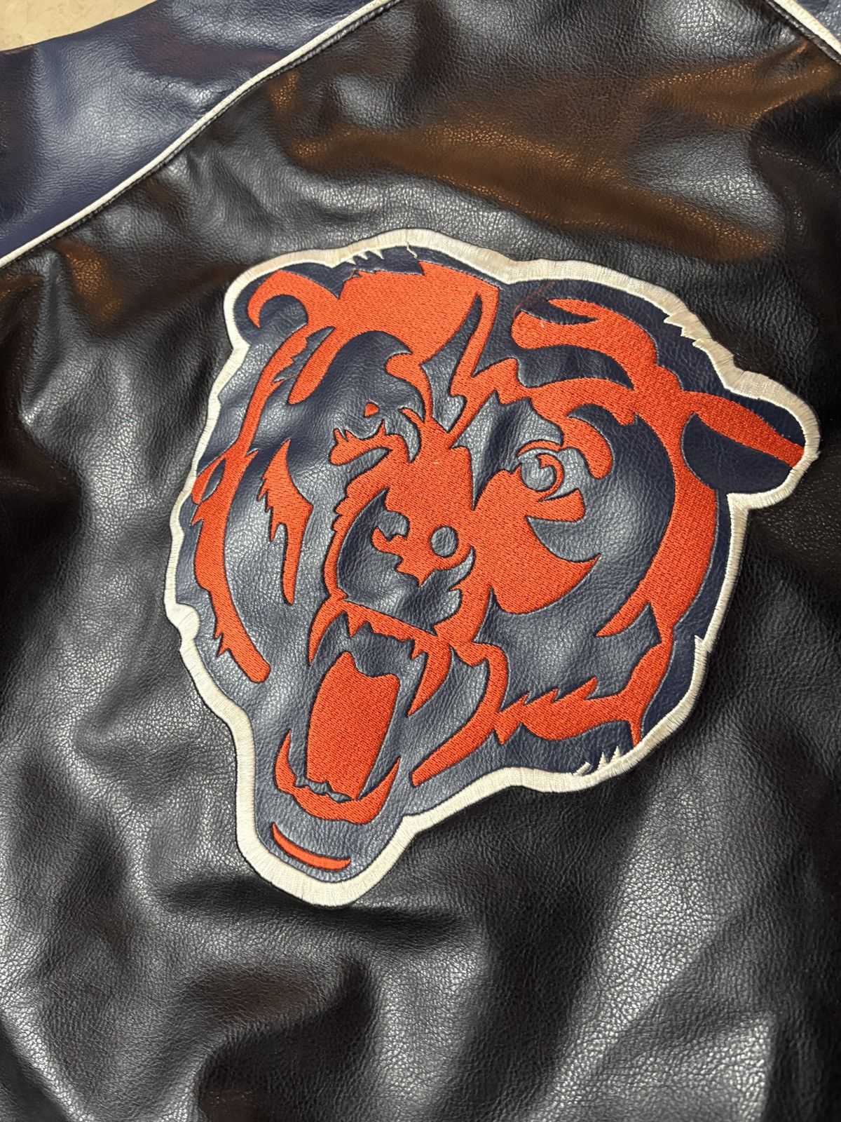 NFL Vintage 00’s Chicago Bears NFL Leather Jacket Navy Size XXL Size US XXL / EU 58 / 5 - 9 Thumbnail