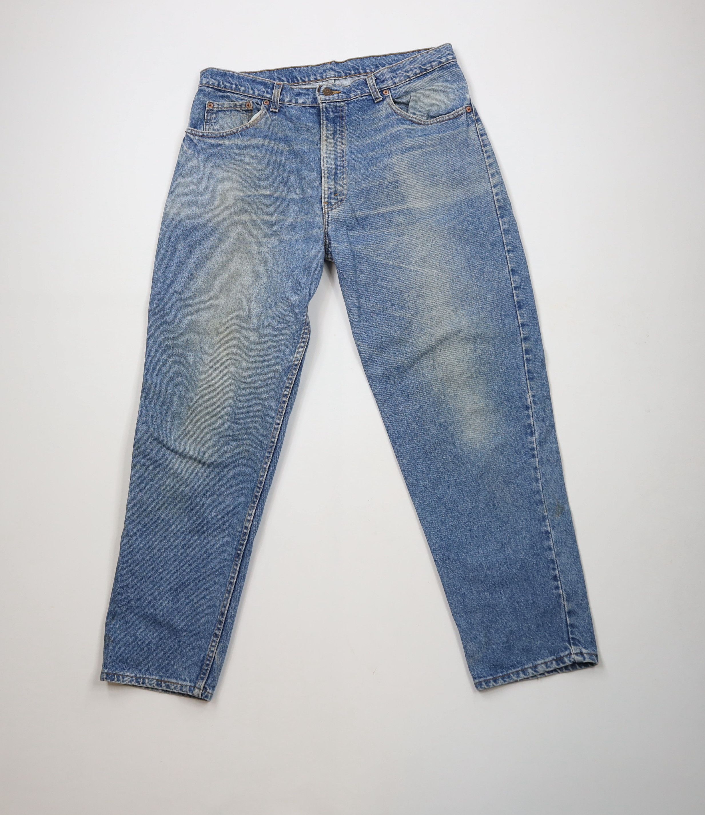 Levi's × Vintage Vintage 90s Levis 550 Relaxed Tapered Leg Jeans Blue USA Size US 36 / EU 52 - 1 Thumbnail