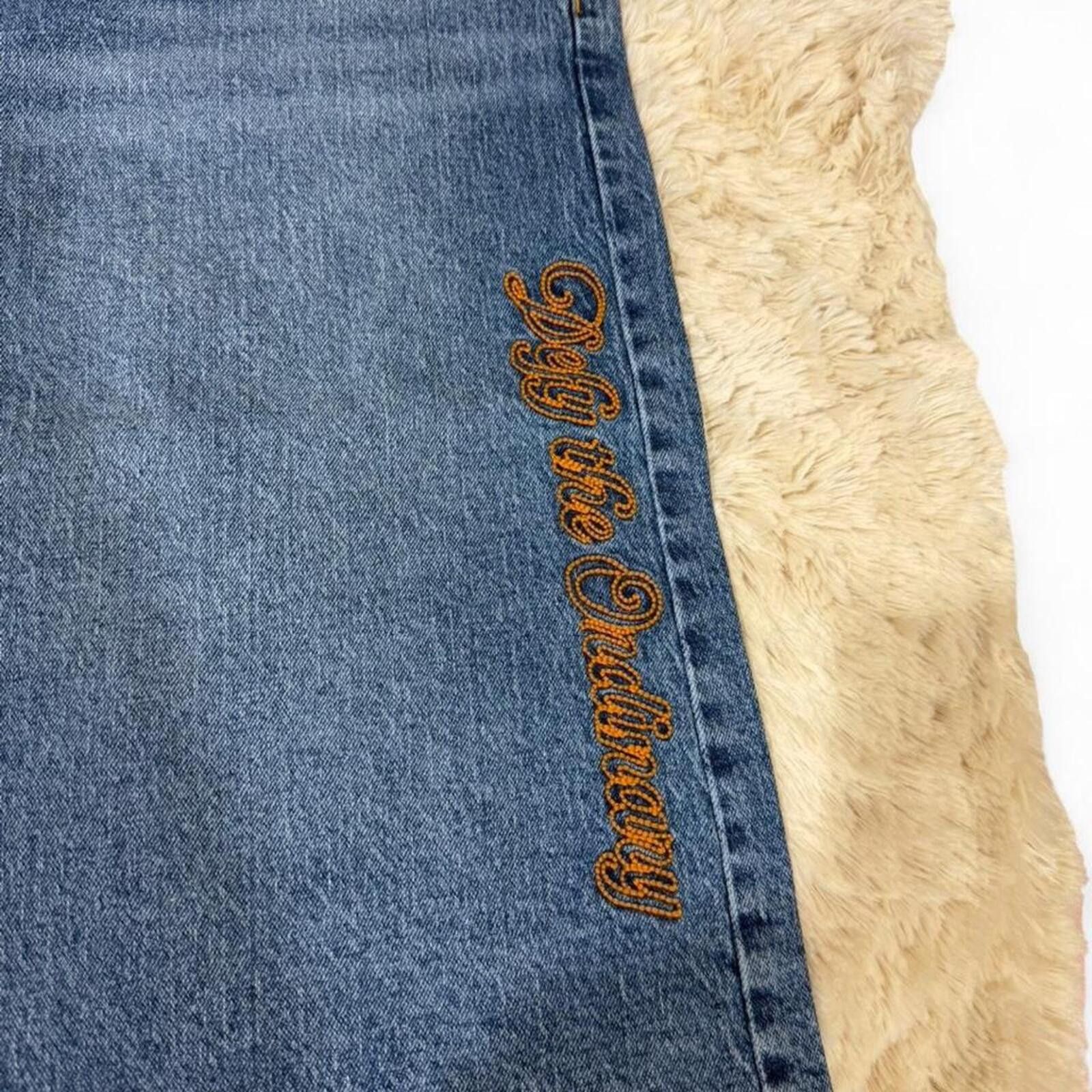 Von Dutch Von Dutch denim shorts with Stretchable waist and patches Size 32" / US 10 / IT 46 - 5 Thumbnail