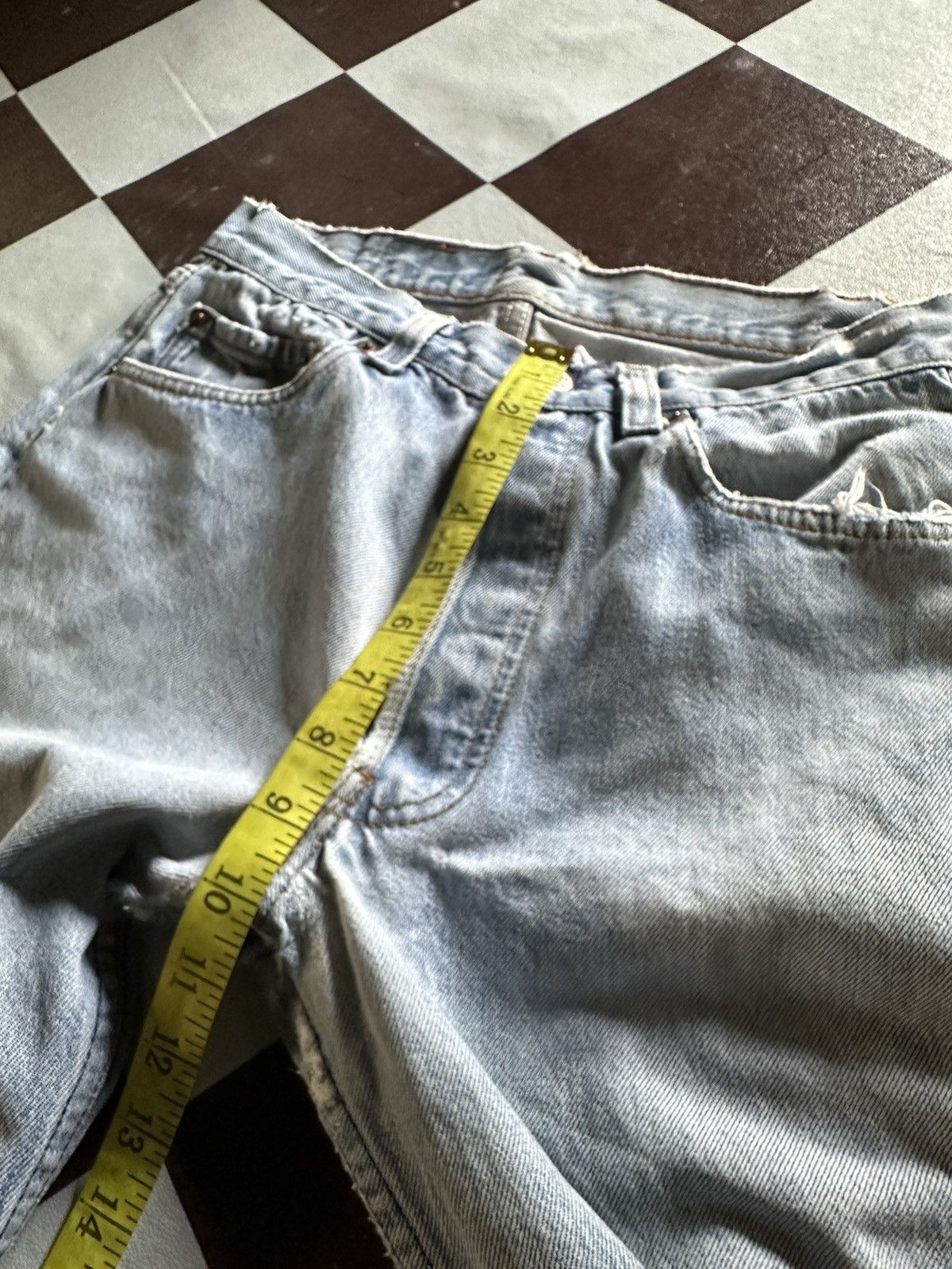 Levi's Vintage Levi’s 501 top button 552 distressed jeans Size US 28 / EU 44 - 16 Thumbnail