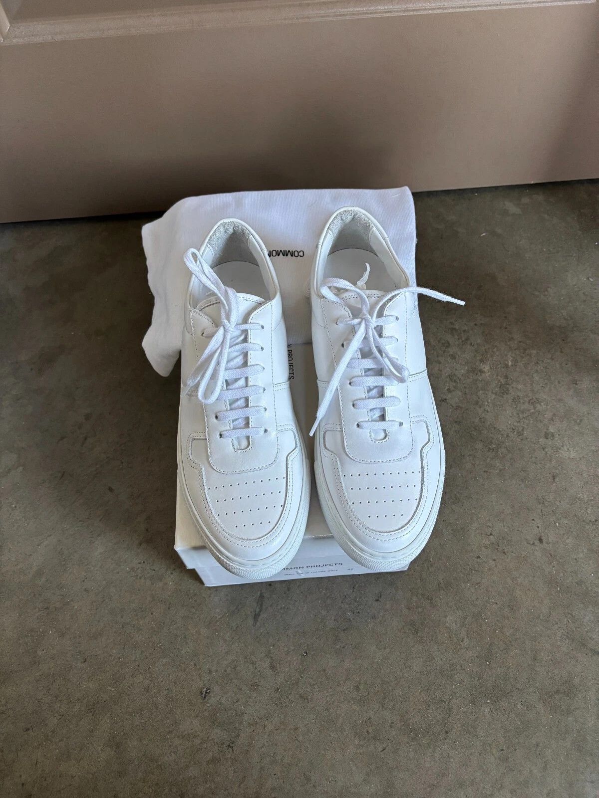 Common Projects Common Projects BBall Low In Leather White - Size 40 Size US 7 / EU 40 - 5 Thumbnail