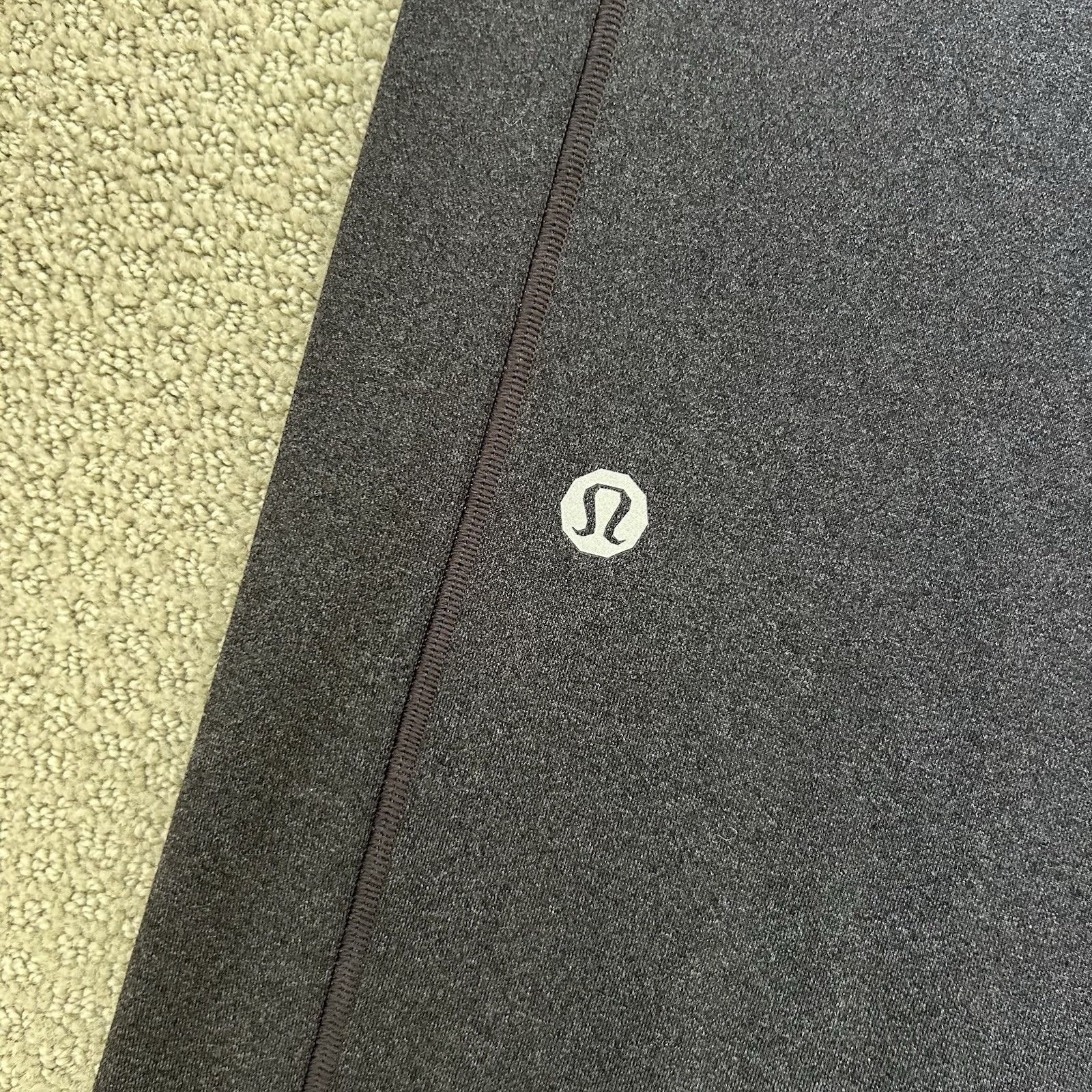 Lululemon Lululemon Mens Gray Jogger Pants Drawstring Zip Pockets Tape Size US 40 / EU 56 - 9 Thumbnail