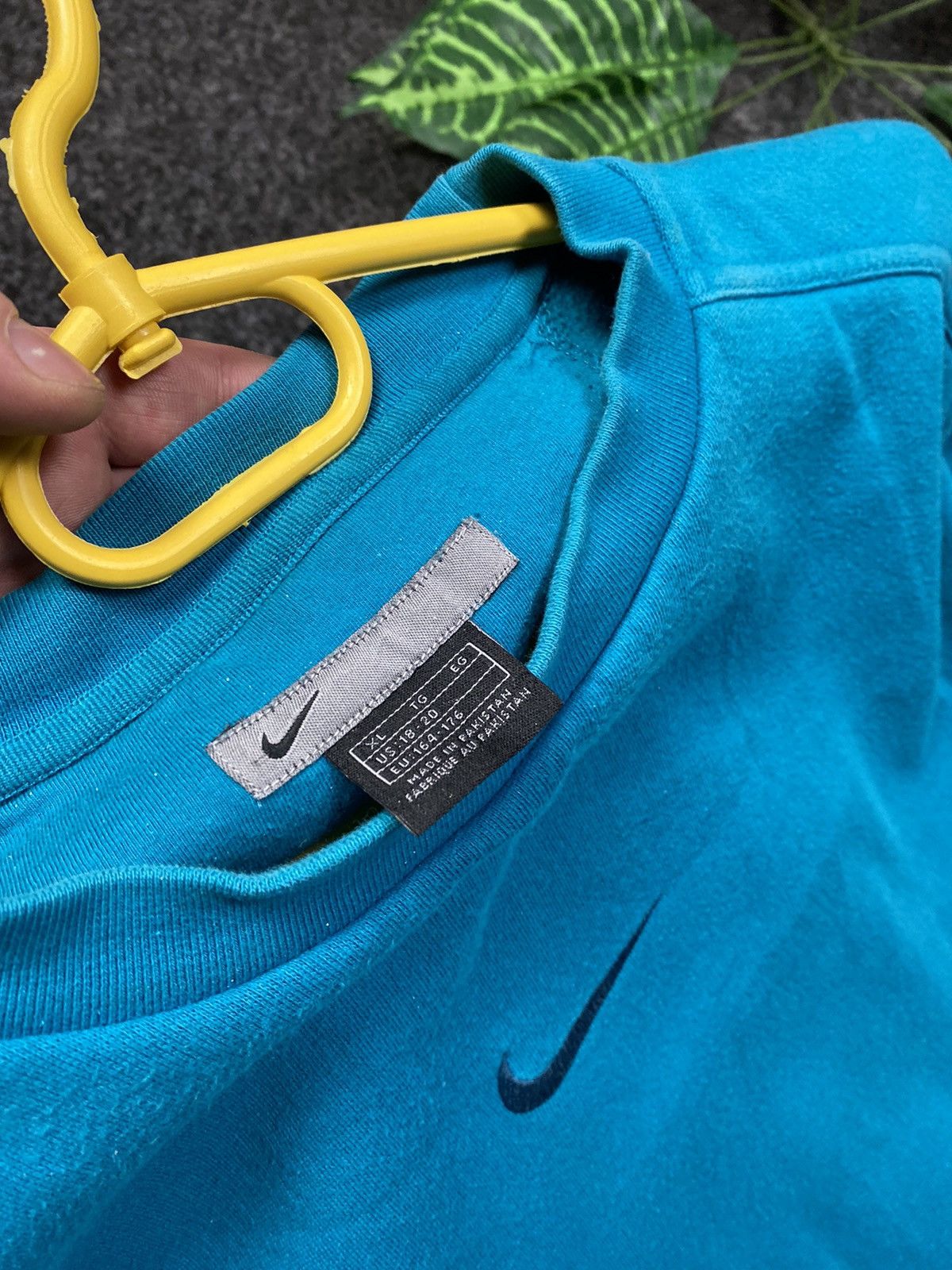Nike SWEATSHIRT NIKE CENTER LOGO VERY OLD VINTAGE SIZE M Size US M / EU 48-50 / 2 - 10 Thumbnail