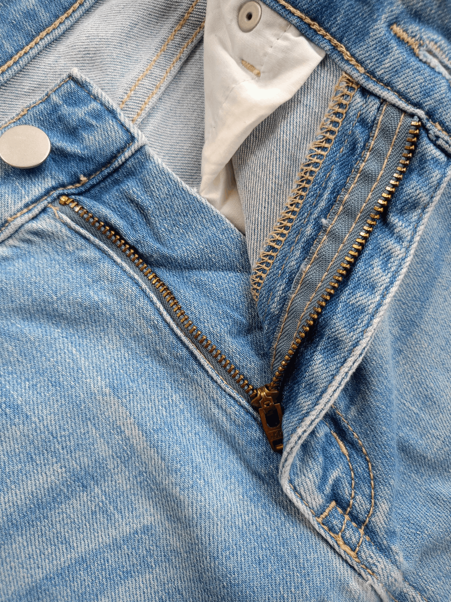 Japanese Brand × Vintage Japanese Brand Regular, Straight Cut Vintage Denim Size US 27 - 9 Thumbnail