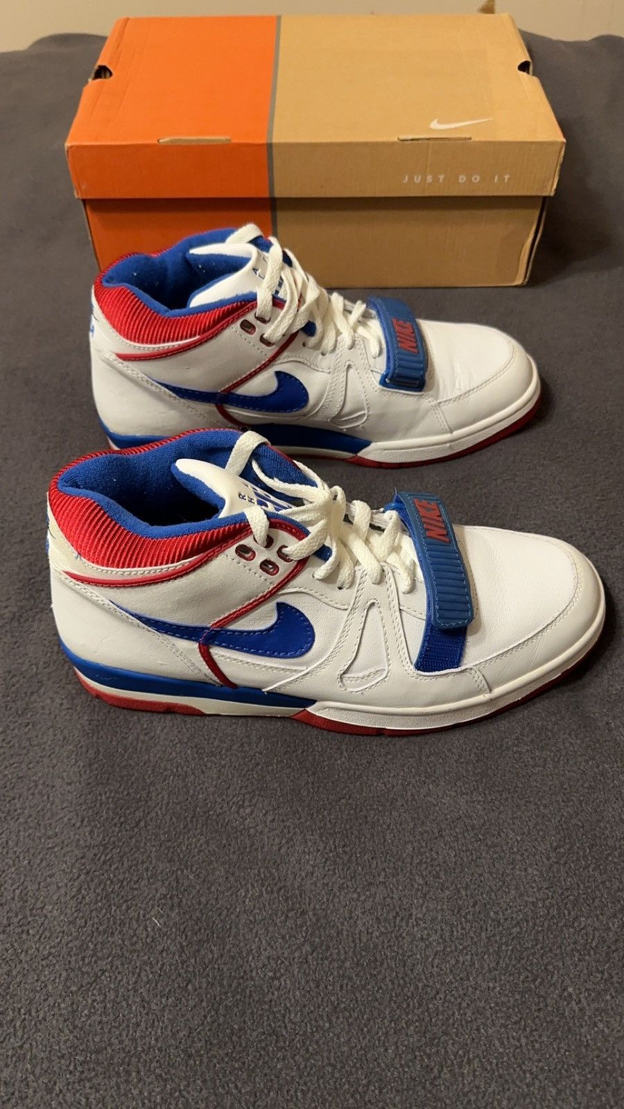 image of Nike Air Alpha Force Ii Charles Barkley Cb “Philly” Shoes in White/Red/Blue, Men's (Size 9.5)