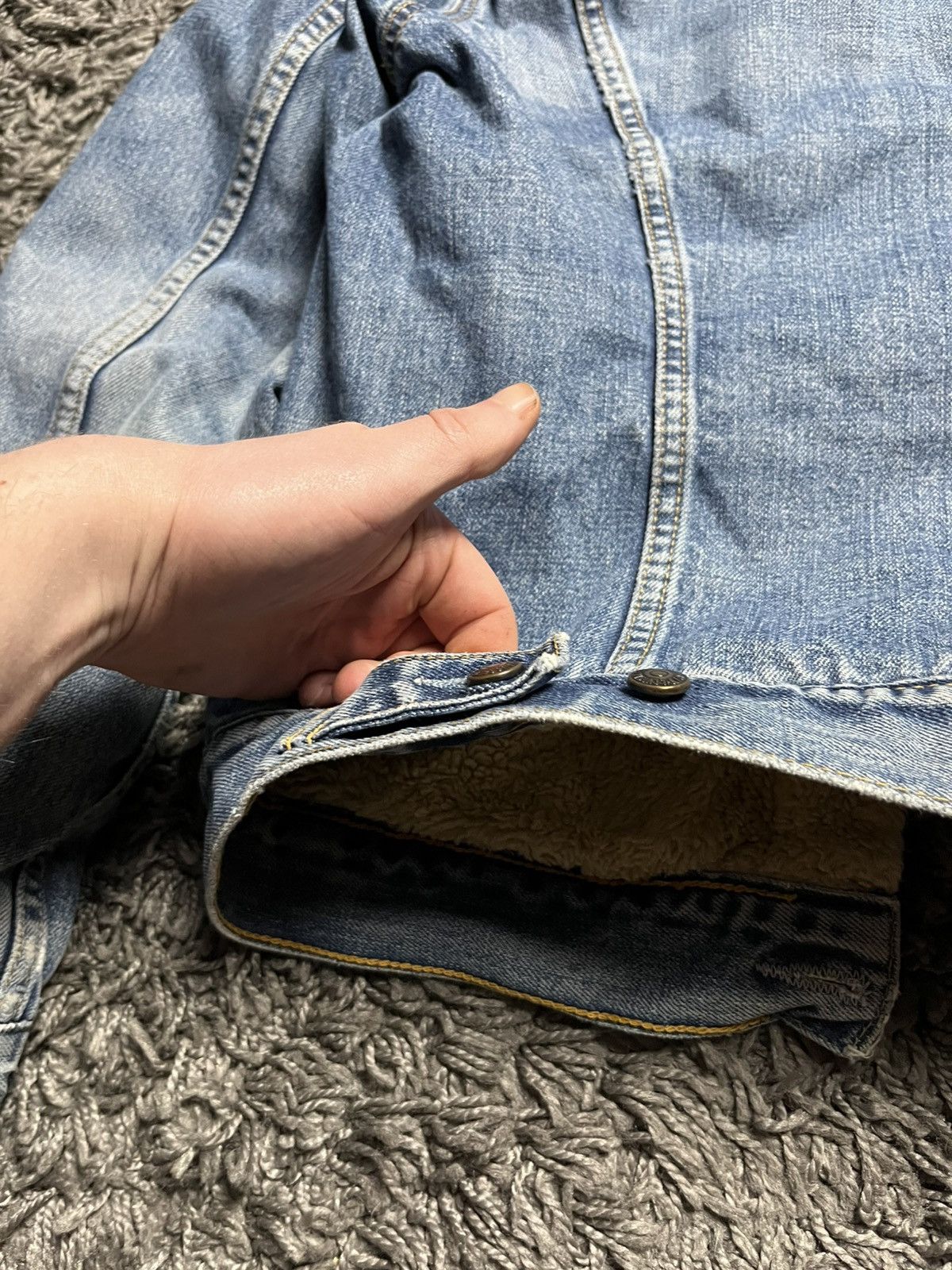 Levi's LEVIS VINTAGE Y2K FADED DENIM TRUCKER SHERPA JACKET Size US S / EU 44-46 / 1 - 11 Thumbnail