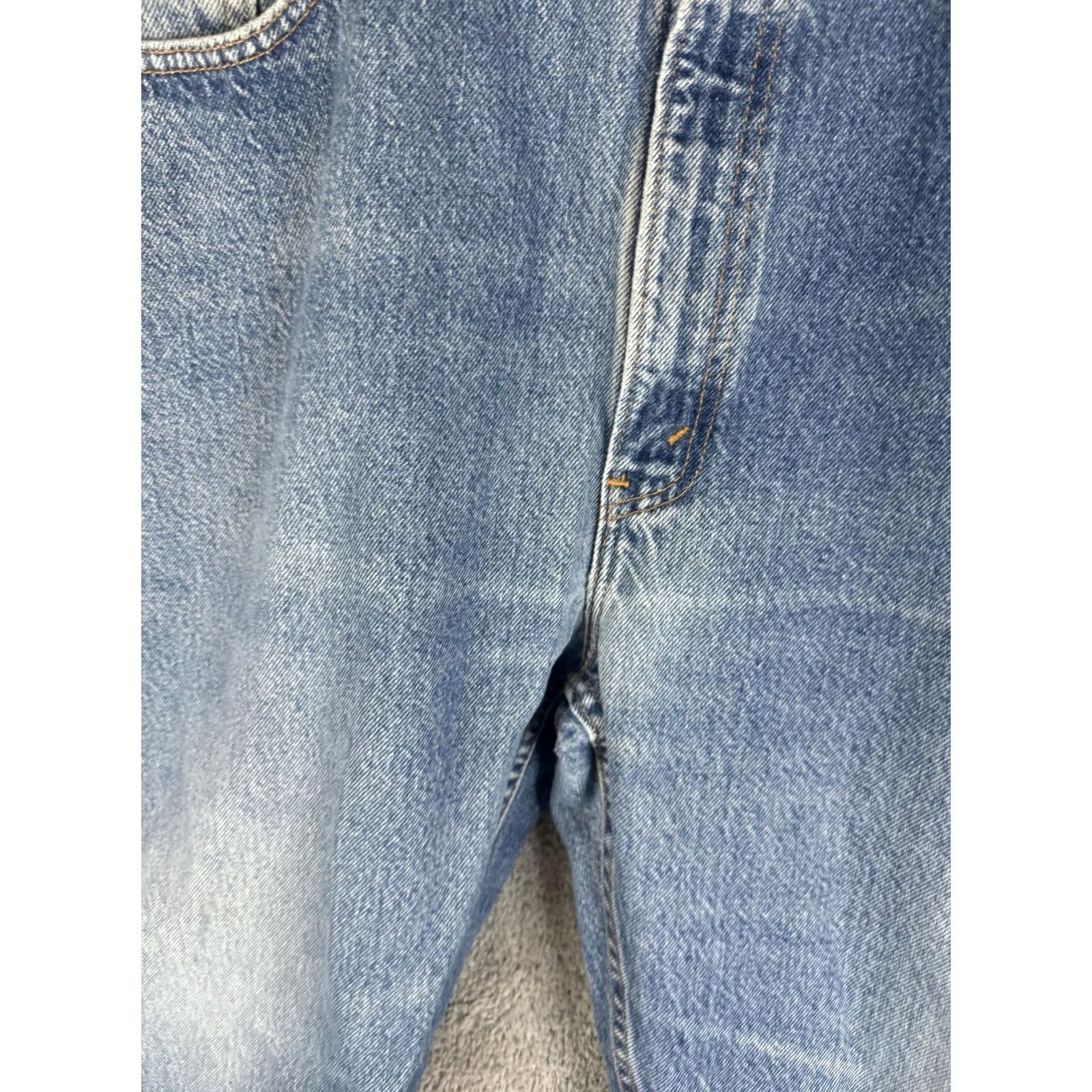 Levi's VINTAGE Levi's 505 Jeans Mens 40x30 Blue Denim Regular Fit Straight Leg USA 90s Levi's 505 Mens Jeans Blue Denim Regular Fit Straight Leg 90s USA Size US 40 / EU 56 - 6 Thumbnail