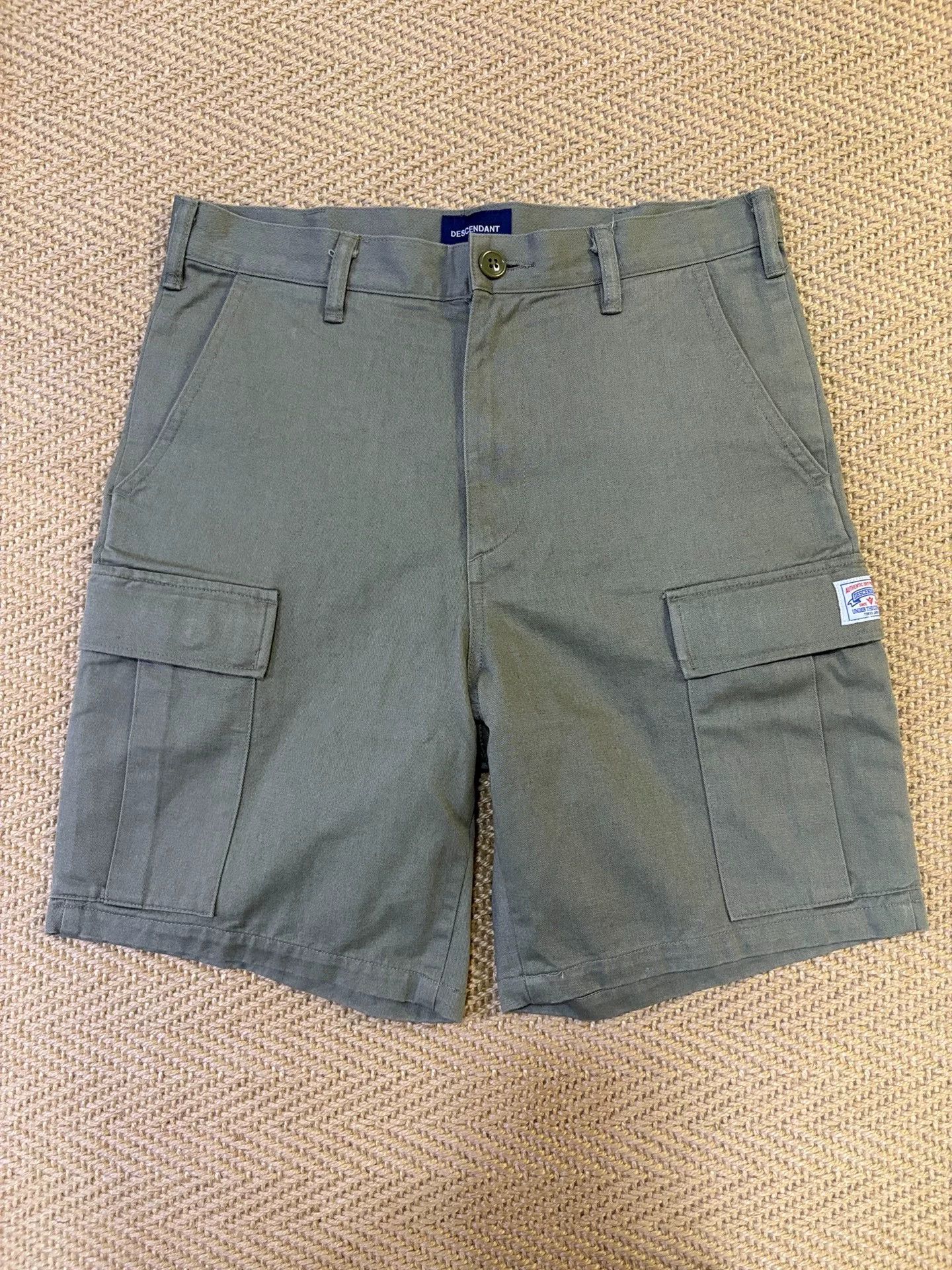 Descendant Descendant DWU Cargo Shorts in Excellent Condition Size US 31 - 1 Thumbnail