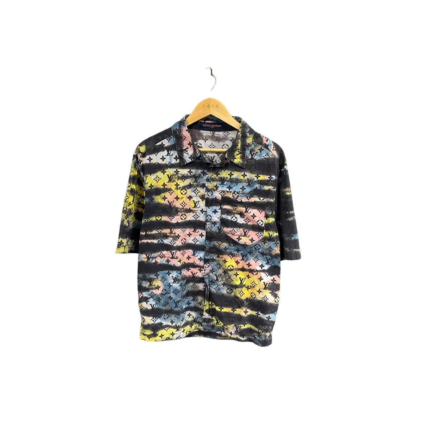 Louis Vuitton Louis Vuitton Tie-Dye Monogram Short Sleeve Shirt US M Size US M / EU 48-50 / 2 - 1 Thumbnail