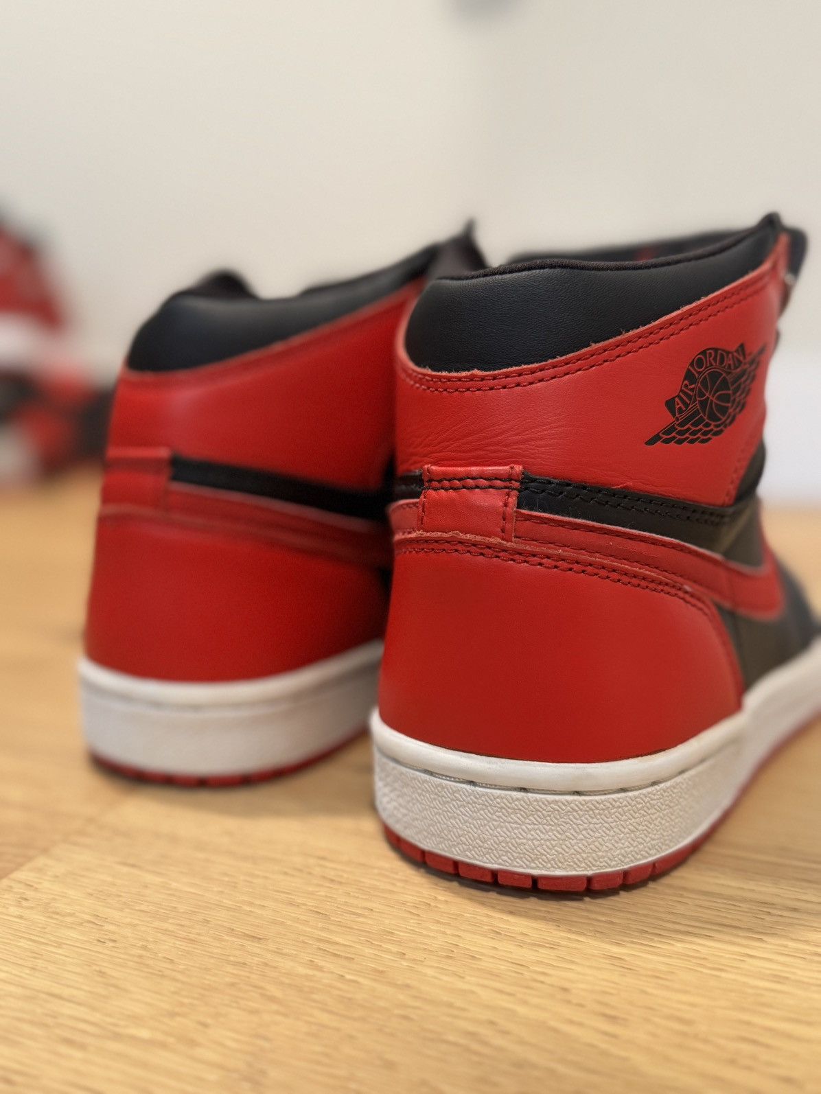 Jordan Brand × Nike Jordan I Black/Varsity Red Bred size 9. VNDS Size US 9 / EU 42 - 18 Thumbnail