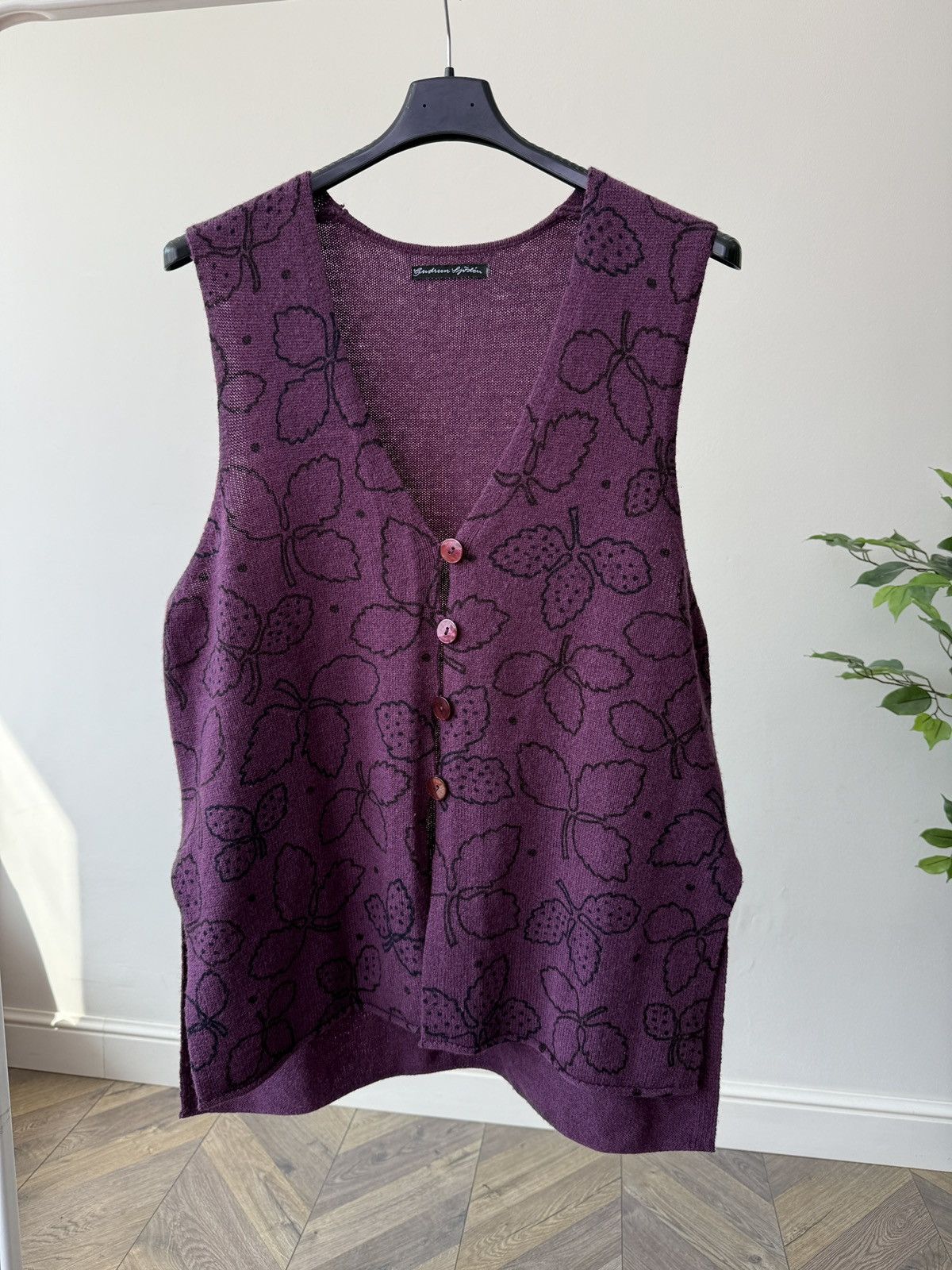Gudrun Sjoden Vintage Gudrun Sjoden Womens Wool Knit Vest Floral Pattern Size M / US 6-8 / IT 42-44 - 3 Thumbnail