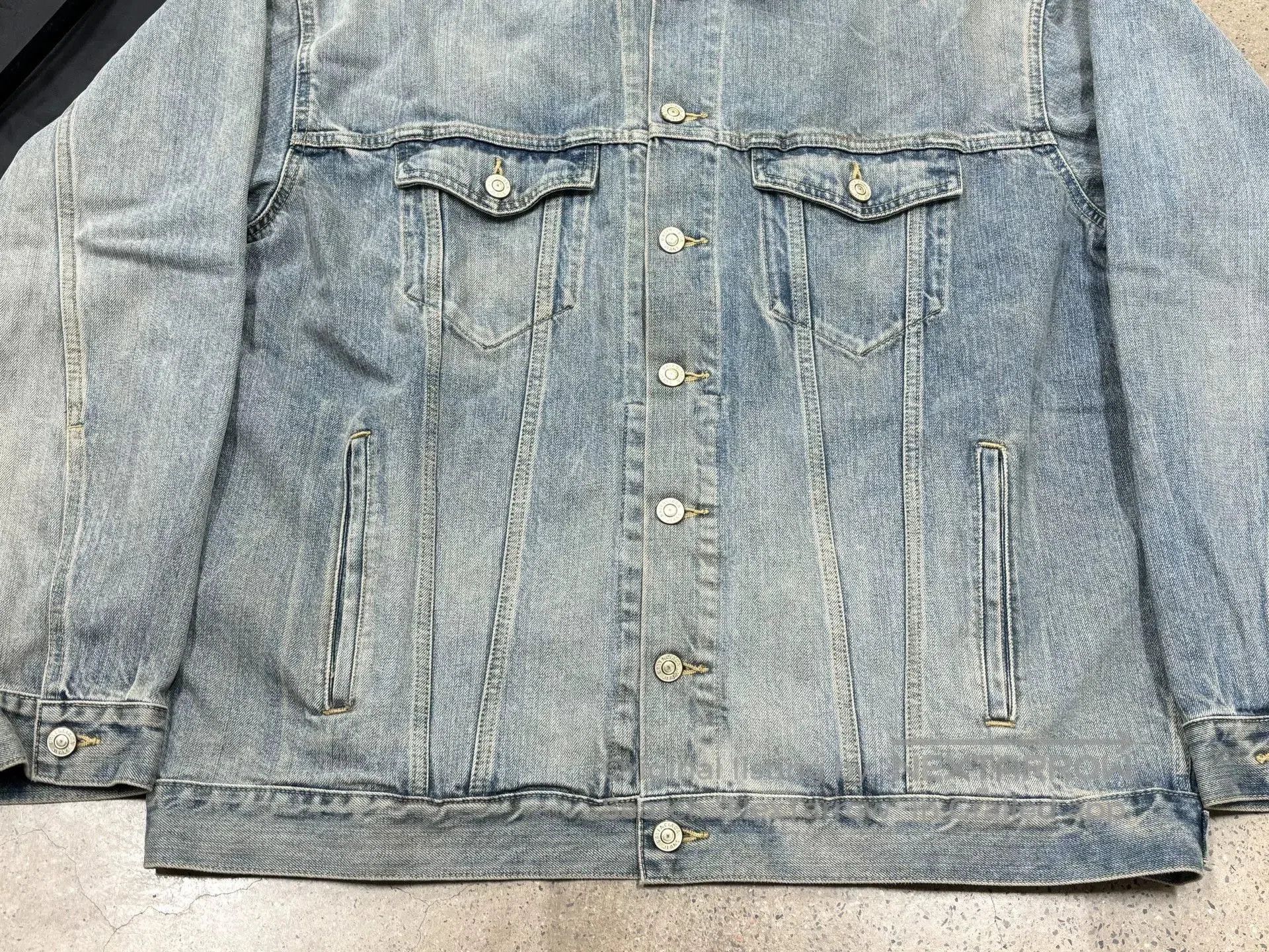 Balenciaga Balenciaga Classic Denim Jacket with Reflective Logo. Size US L / EU 52-54 / 3 - 7 Thumbnail