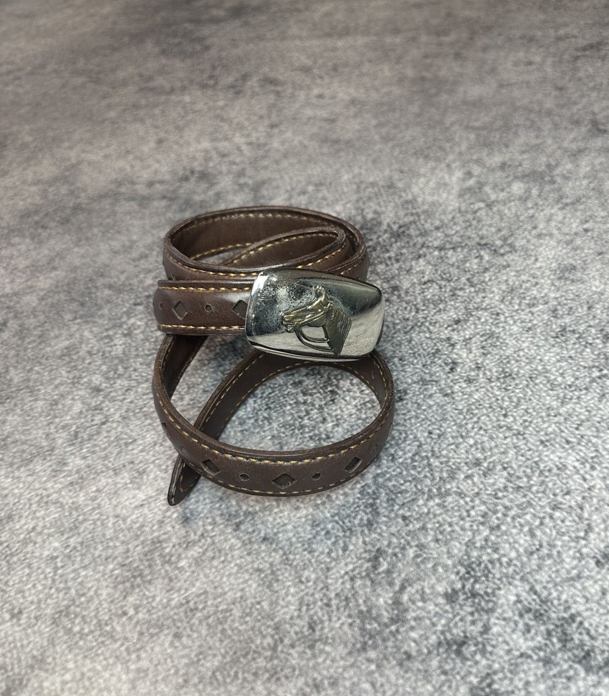 Other Y2K Vintage Horse Logo Leather Belts Streetwear Hype Casual Size ONE SIZE - 1 Thumbnail