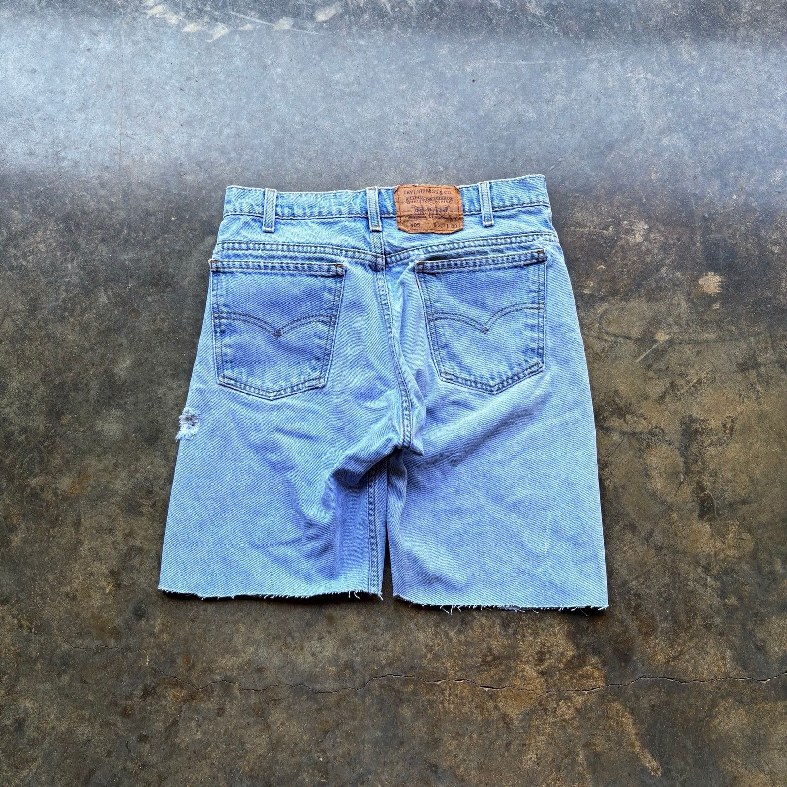 Levi's Beautifully Faded Levis Cutoff Orange Tab Jorts Size US 30 / EU 46 - 1 Thumbnail