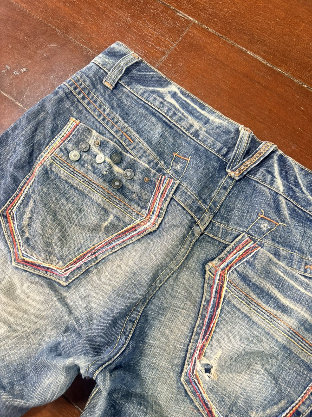 Hysteric Glamour SICK RUSTY RED PAPER VINTAGE DENIM distressed mud wash flare Size US 32 / EU 48 - 16 Thumbnail