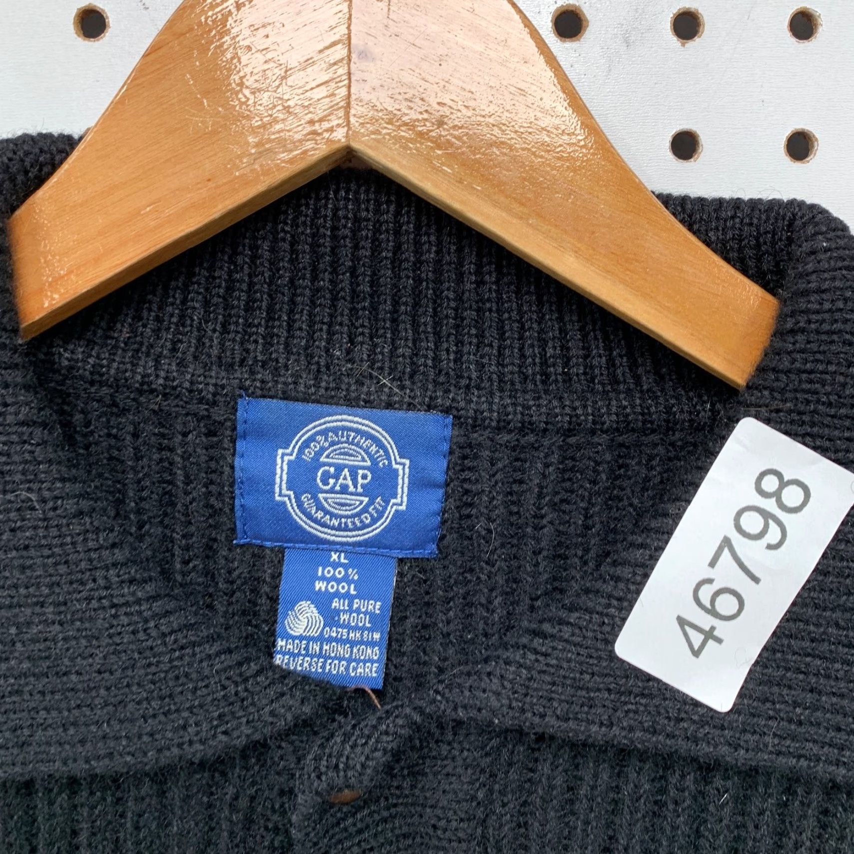 Gap VINTAGE GAP Wool 80s Sweater Mens XL Black Collared Heavyweight Ribbed Knit Pullover Knit Henley 80s Mens XL Black Wool Sweater Size US XL / EU 56 / 4 - 3 Thumbnail