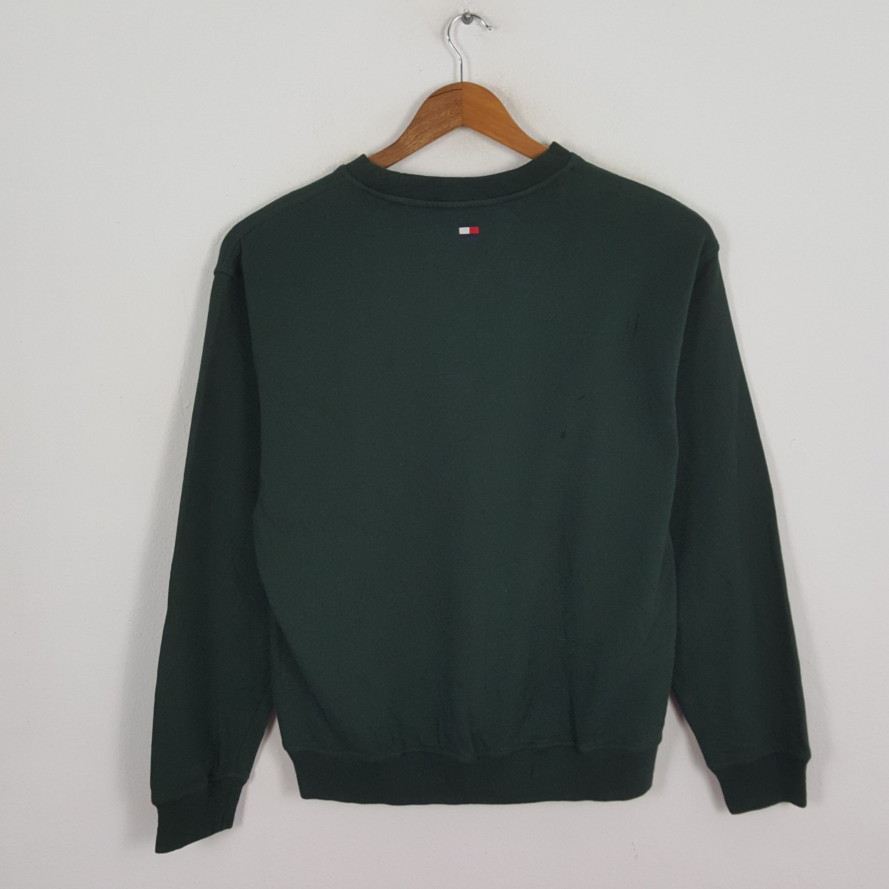 Tommy Hilfiger × Vintage Vintage TOMMY HILFIGER American Streetwear Sweatshirts Size US L / EU 52-54 / 3 - 3 Thumbnail