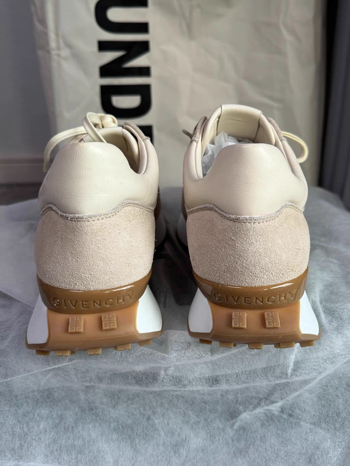Givenchy GIVENCHY Suede Runner Sneakers K6 Size US 7.5 / EU 40-41 - 4 Thumbnail