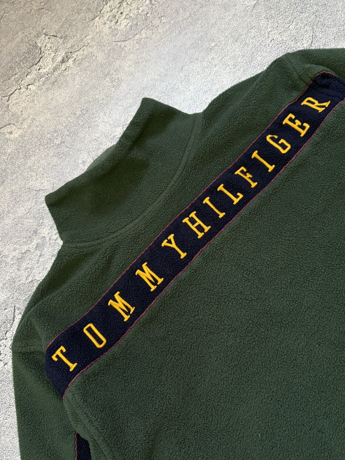 Tommy Hilfiger Vintage Tommy Hilfiger Fleece Jacket Green Big Logo 90s S Size US S / EU 44-46 / 1 - 6 Thumbnail