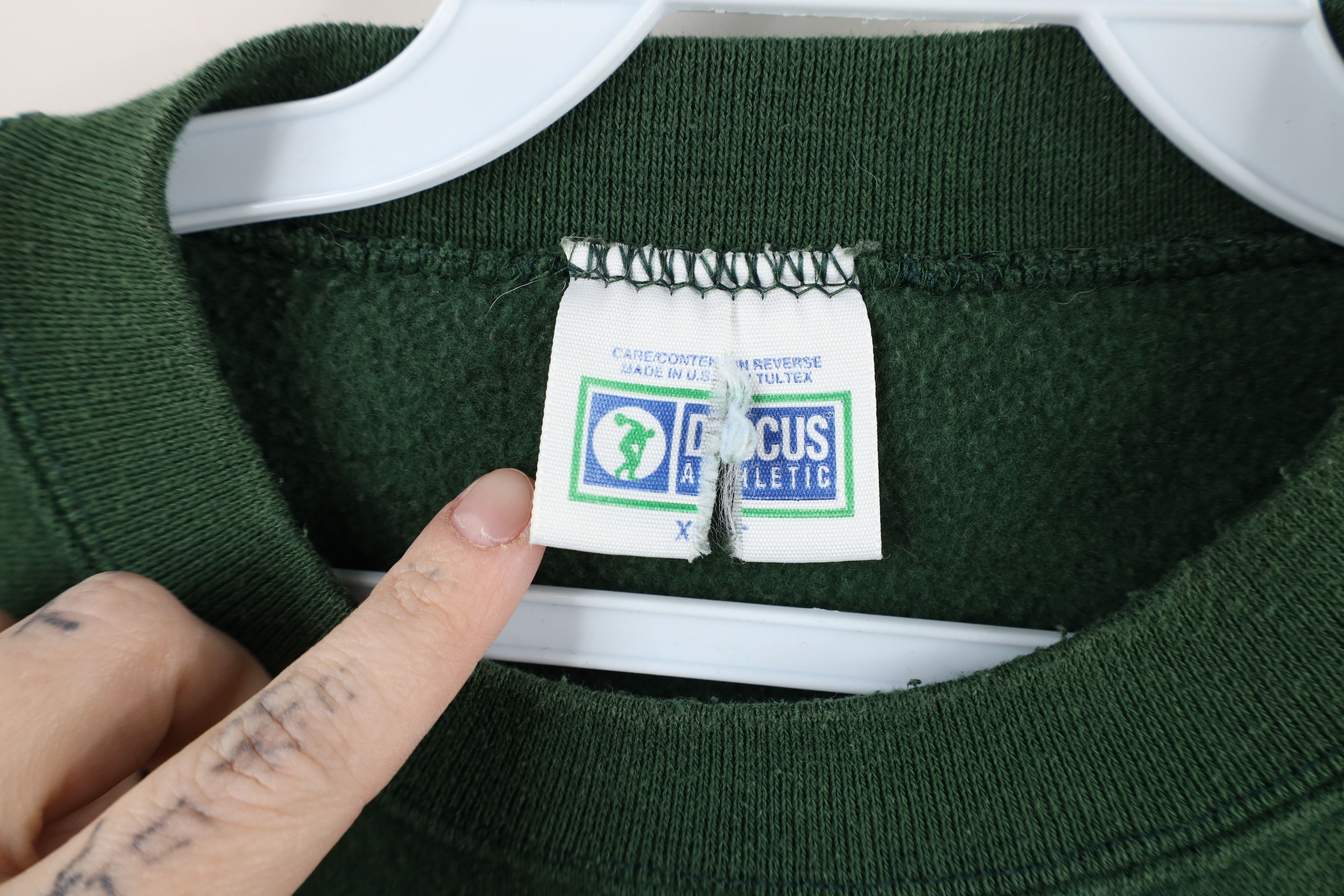 Vintage Vintage 90s Streetwear Blank Crewneck Sweatshirt Green USA Size US XL / EU 56 / 4 - 7 Thumbnail