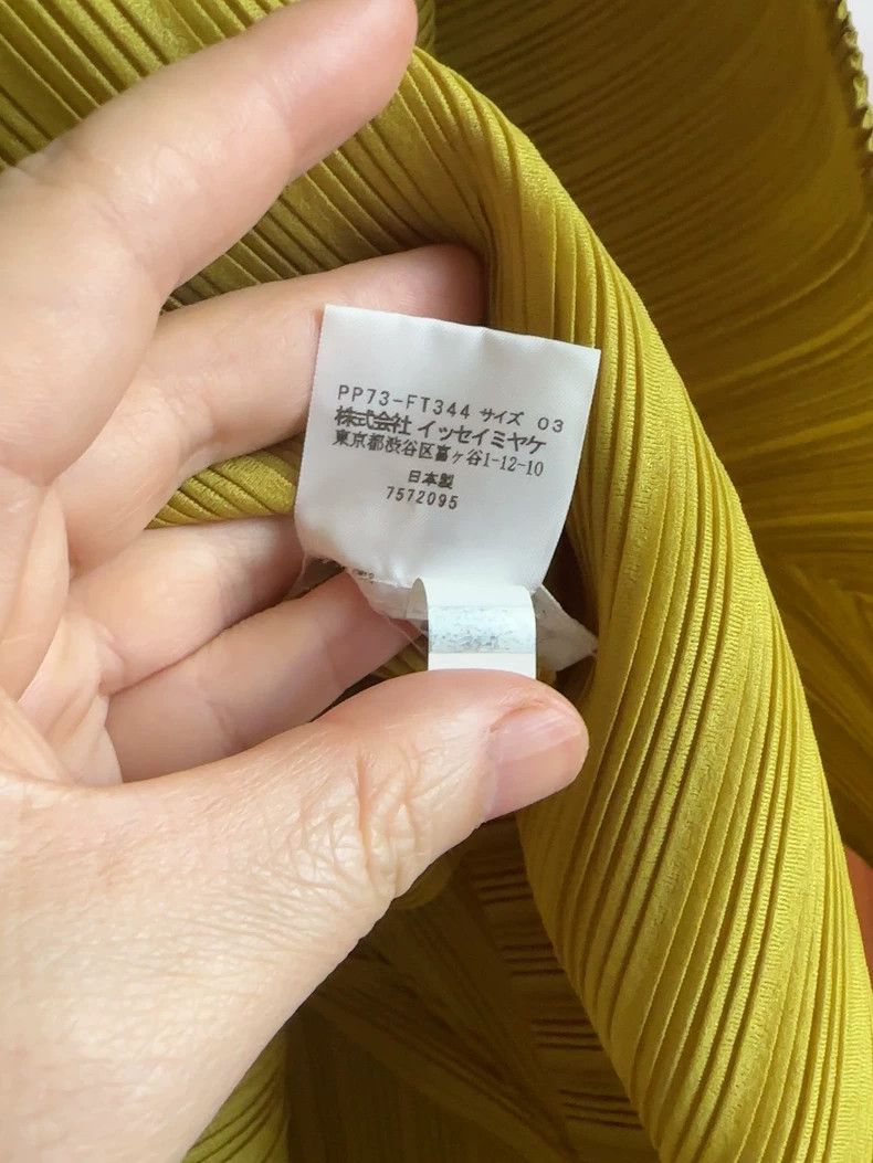 Issey Miyake Issey Miyake size:3 Yellow pleated top Size XS / US 0-2 / IT 36-38 - 4 Thumbnail