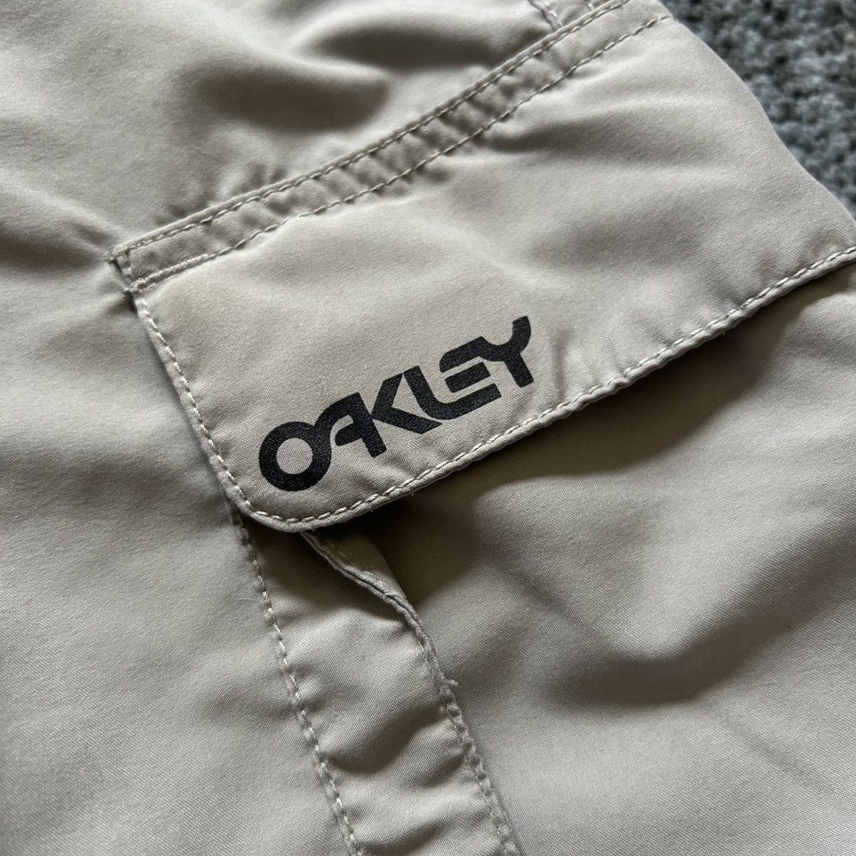 Oakley OAKLEY NYLON POLYESTER HYBRiD SWiM TRUNKS CARGO SHORTS Size US 30 / EU 46 - 4 Thumbnail