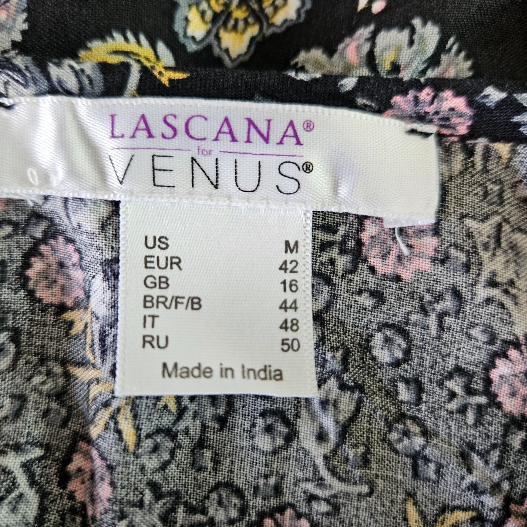 Vintage Lascana for Venus Womens Top Sz Medium Black Pink Floral Viscose Long Sleeve Shirt Blouse Womens M Black Floral Viscose Long Sleeve Size M / US 6-8 / IT 42-44 - 5 Thumbnail