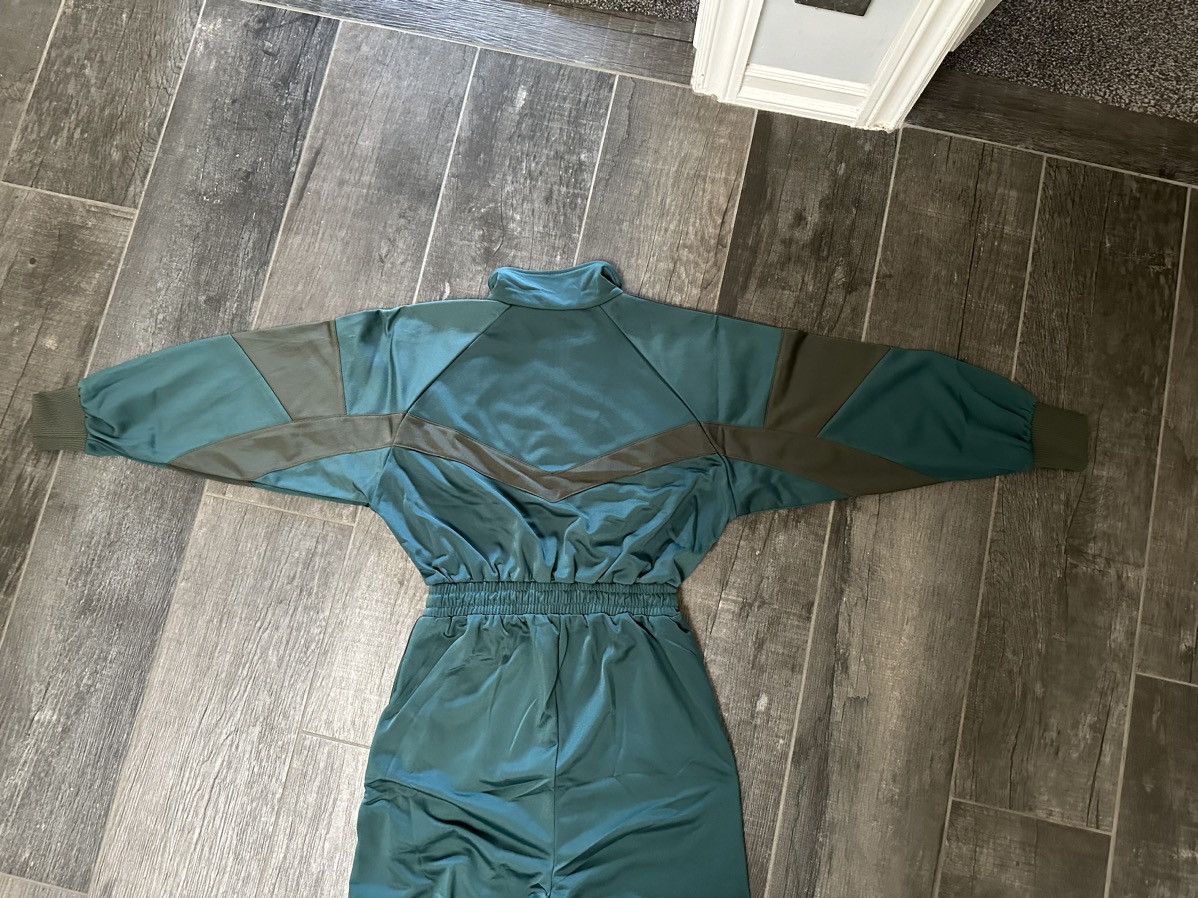 Kanye West × Yeezy Sample Unreleased Yeezy Season 5 Blue/Green Jumpsuit Size 30" / US 8 / IT 44 - 10 Thumbnail