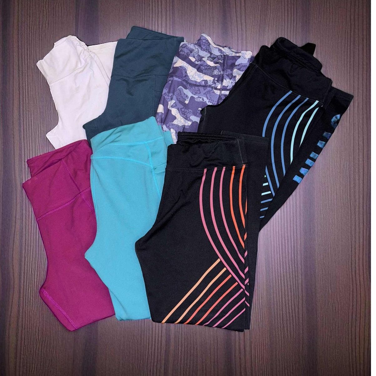 Other 7 Pair Leggings Athletic Stretch Full Length Black/Green LG Size 42" / US 20 - 1 Thumbnail