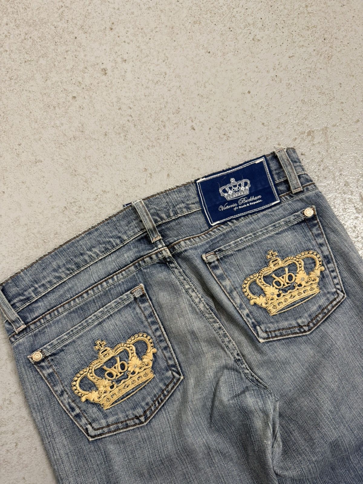 Victoria Beckham Victoria Beckham For Rock & Republic Embroidered Logo Jeans Size 27" / US 4 / IT 40 - 5 Thumbnail