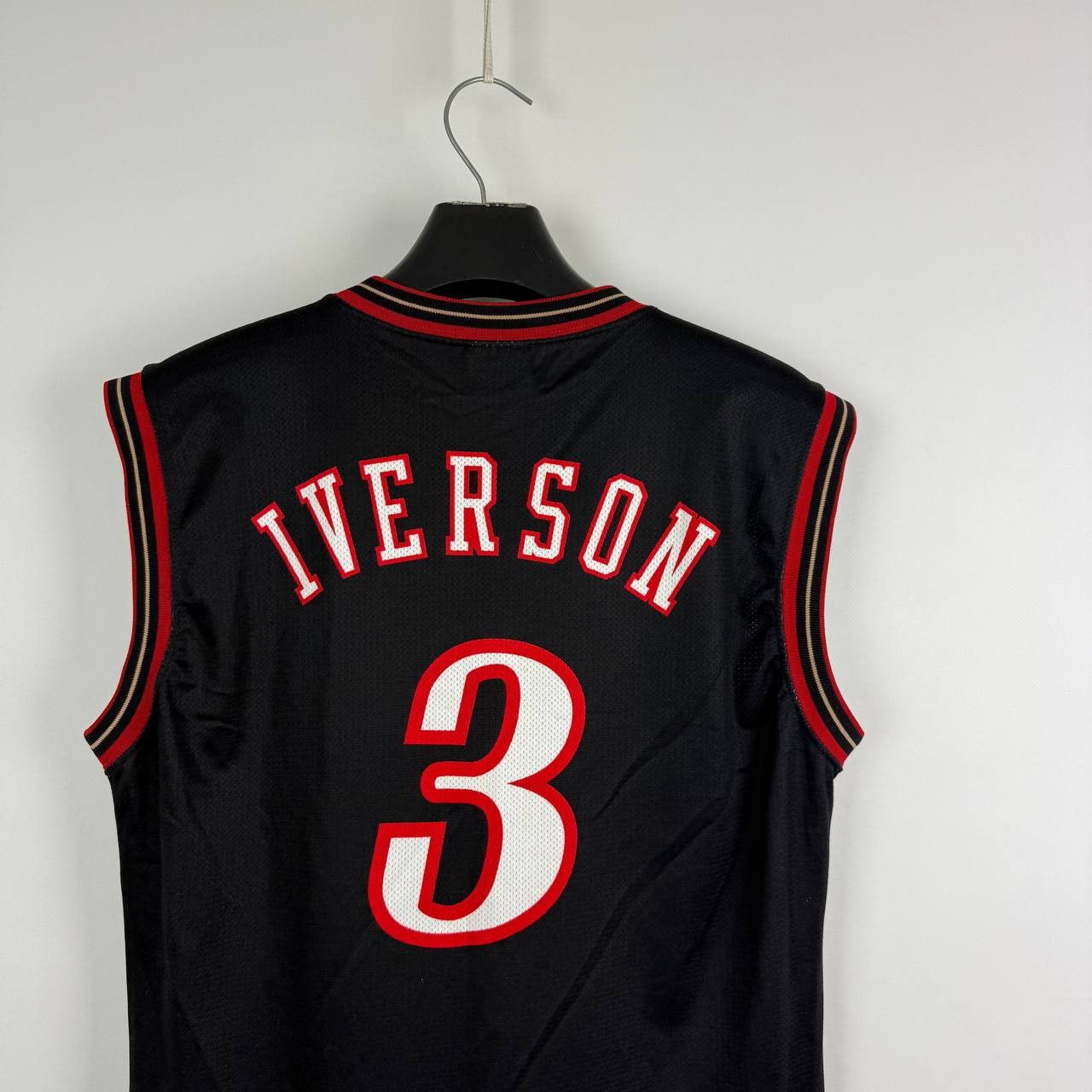 Champion VINTAGE CHAMPION 76 SIXERS ALLEN IVERSON BASKETBALL JERSEY Size US M / EU 48-50 / 2 - 8 Thumbnail