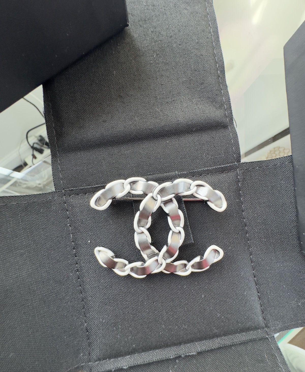 Chanel Chanel Brooch Size ONE SIZE - 3 Thumbnail