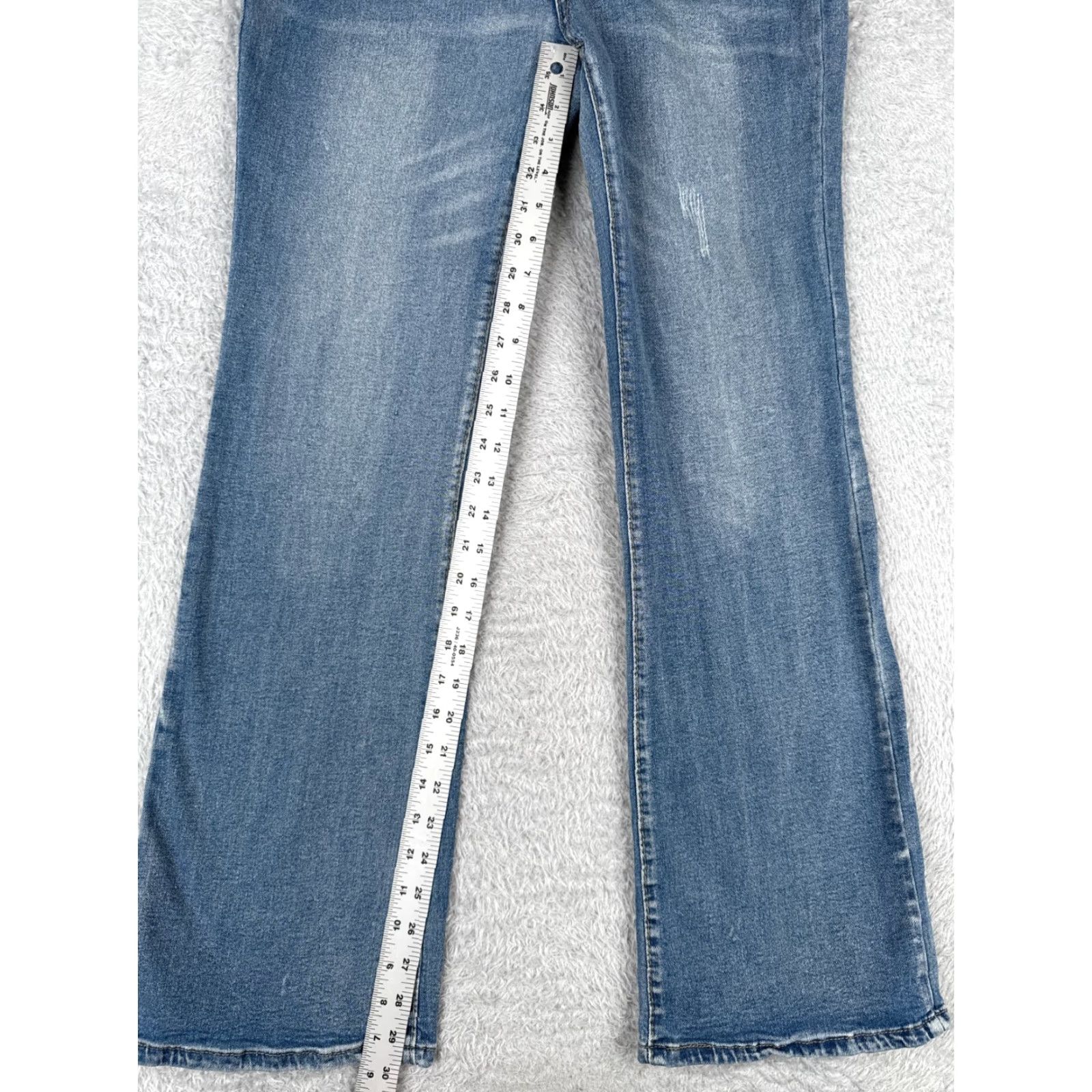 Vintage Jean Women 27 Blue Denim Flared High Rise Distressed Jeans 27x30 White? Size 27" / US 4 / IT 40 - 6 Thumbnail
