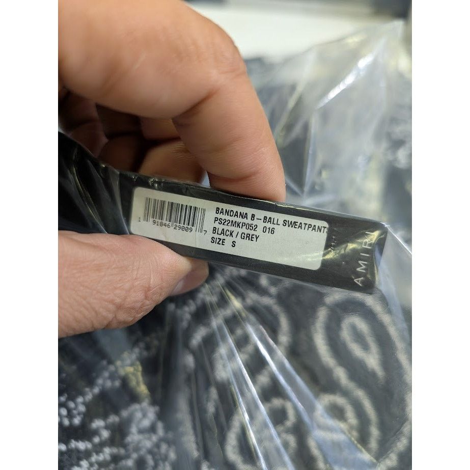 Amiri o1rshd1 Q:2 / Bandana B-Ball Sweatpants & Joggers Black/Grey Size US 30 / EU 46 - 14 Thumbnail