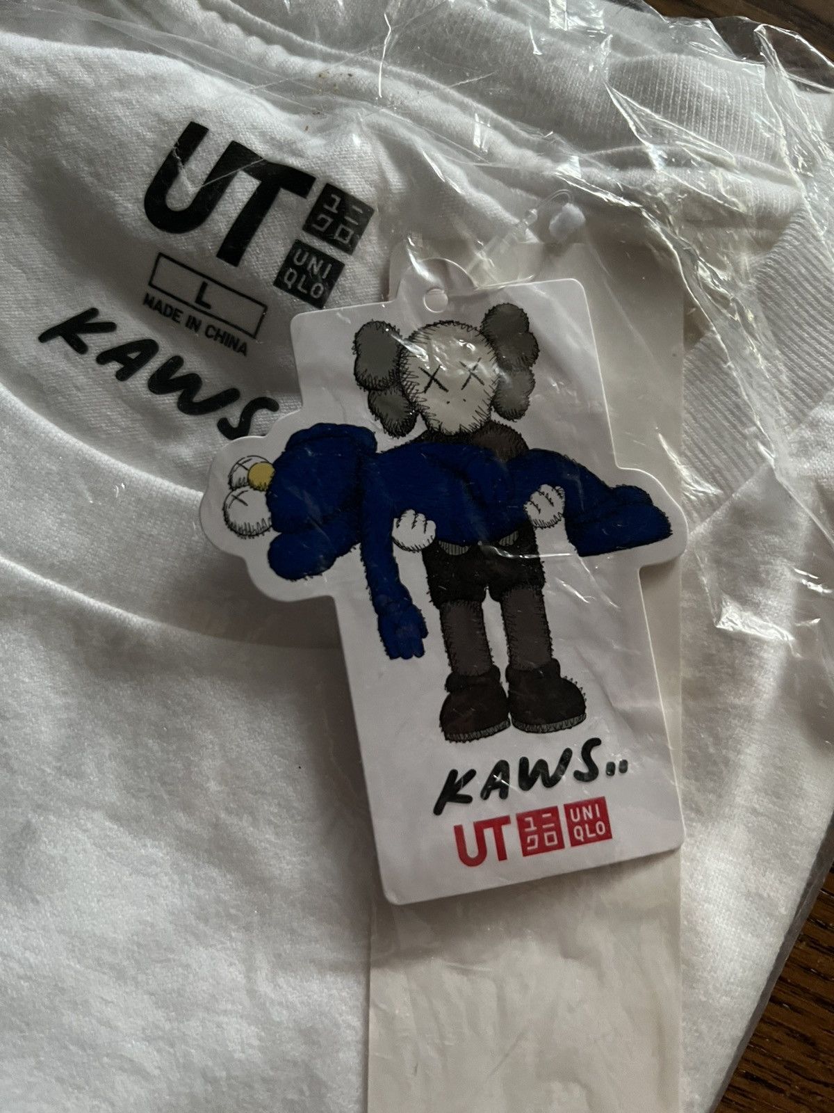 Kaws × Uniqlo Kaws / Uniqlo BFF Tee Size US L / EU 52-54 / 3 - 4 Thumbnail