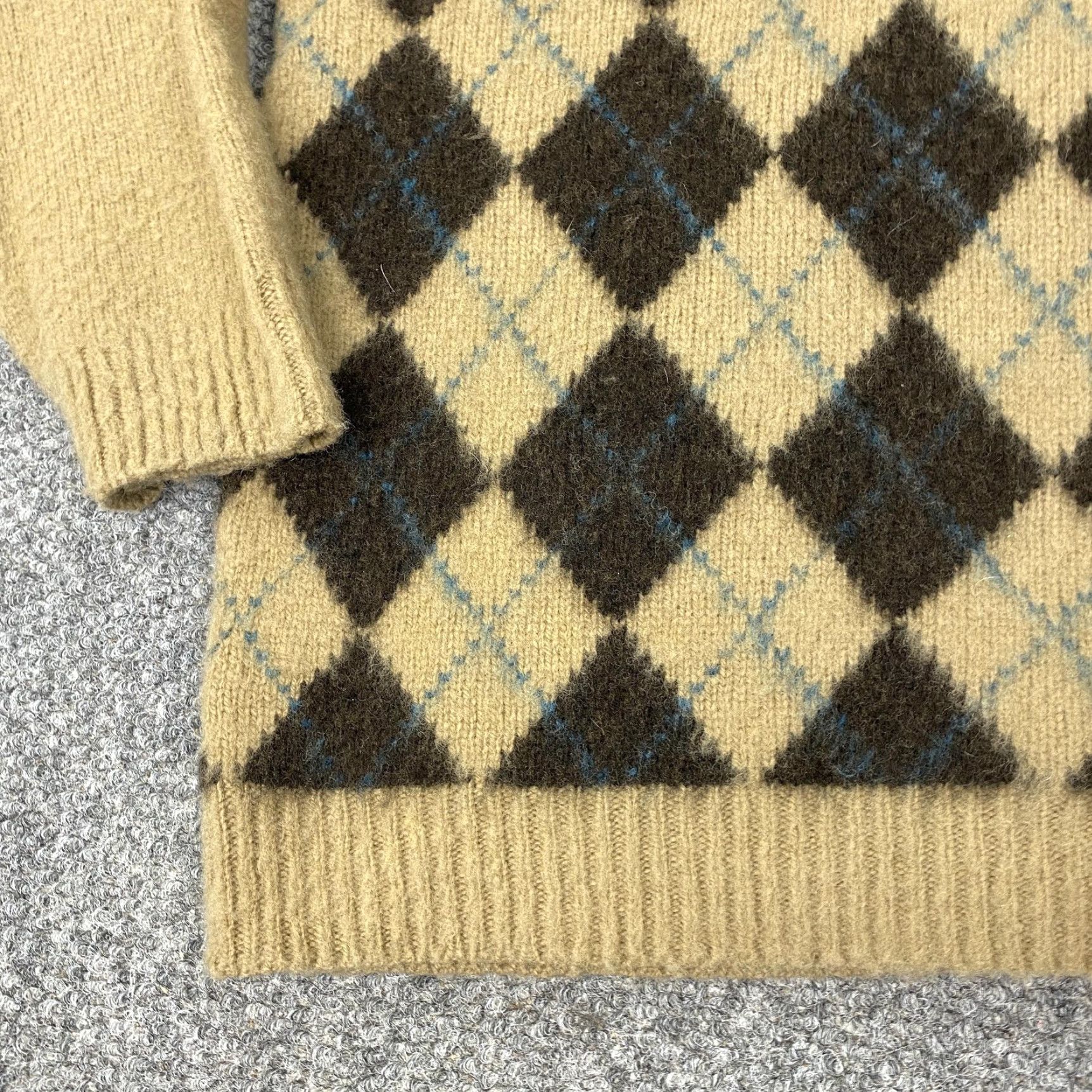 Eddie Bauer VINTAGE Eddie Bauer Sweater XL Beige Argyle V-Neck Knit Pullover 100% Wool Mens Size US XL / EU 56 / 4 - 4 Thumbnail