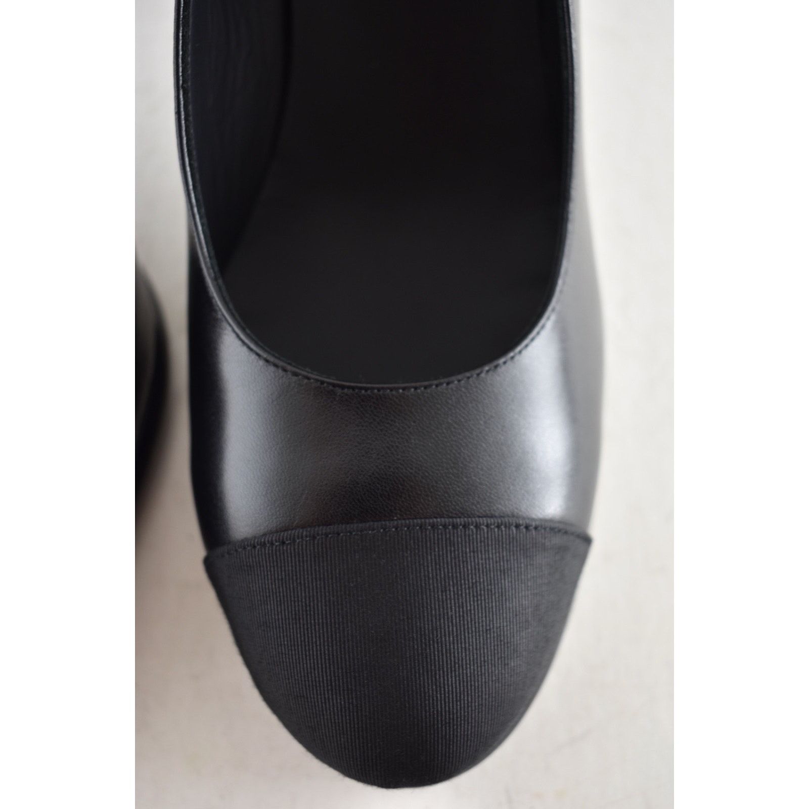 Chanel Chanel 24B Black CC Logo Mary Jane Platform Pumps 41 Size US 10 / IT 40 - 9 Thumbnail
