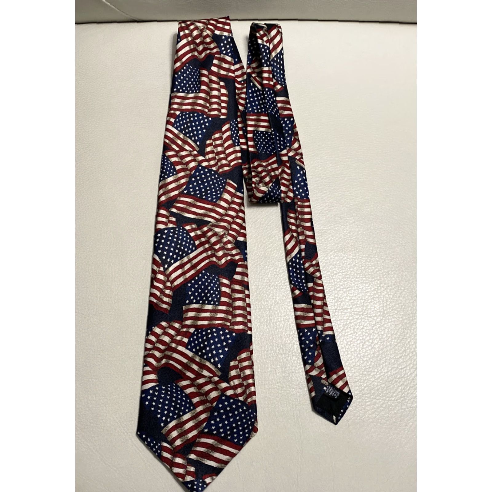 Vintage VINTAGE AMERICAN FLAG TIE MEN 56” Necktie Red White Blue Short 56" One America Mens Neckwear Pre Owned Size ONE SIZE - 2 Thumbnail