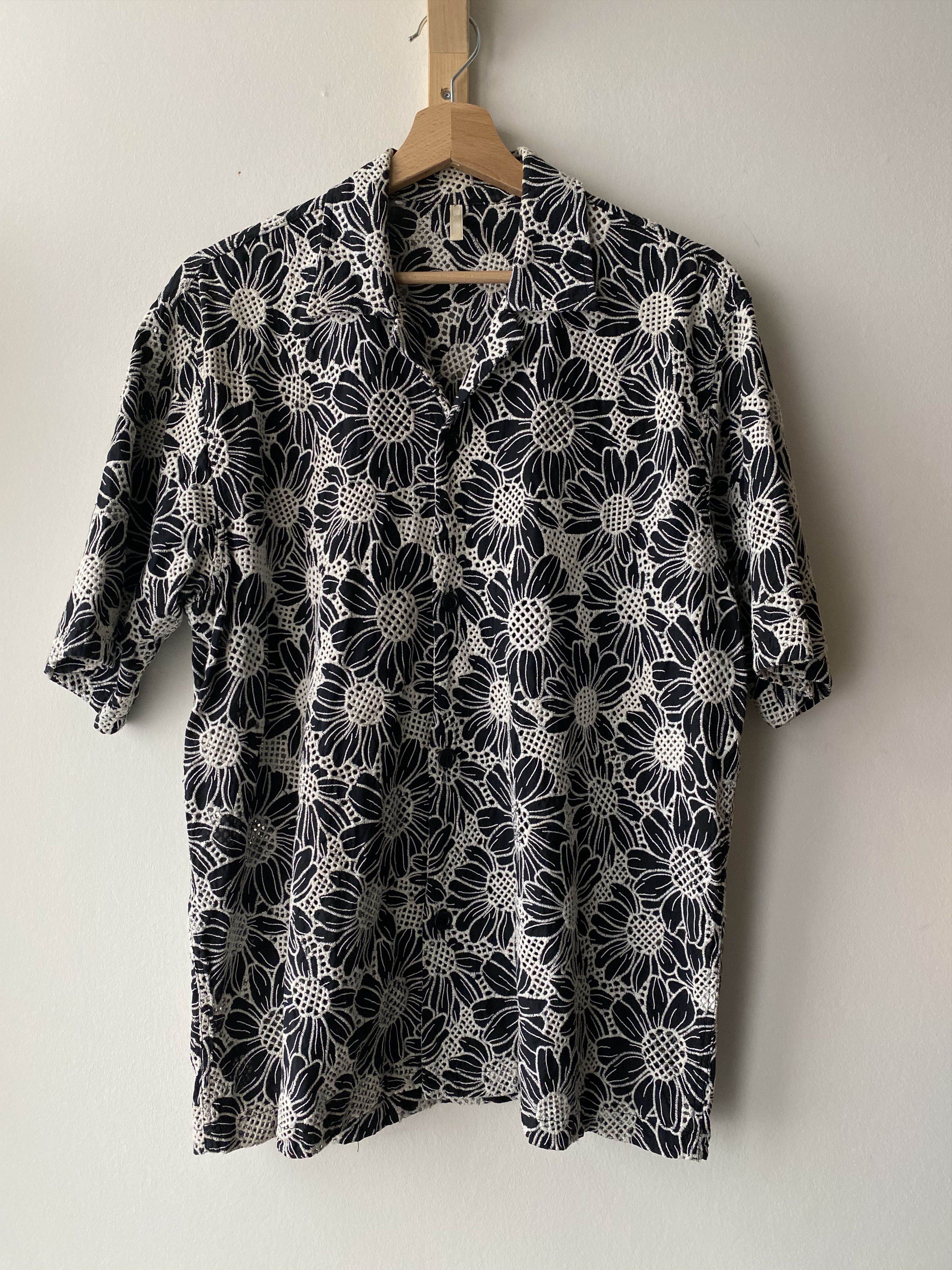 Sunflower 48/M - Cayo SS Shirt - Black Size US M / EU 48-50 / 2 - 4 Thumbnail