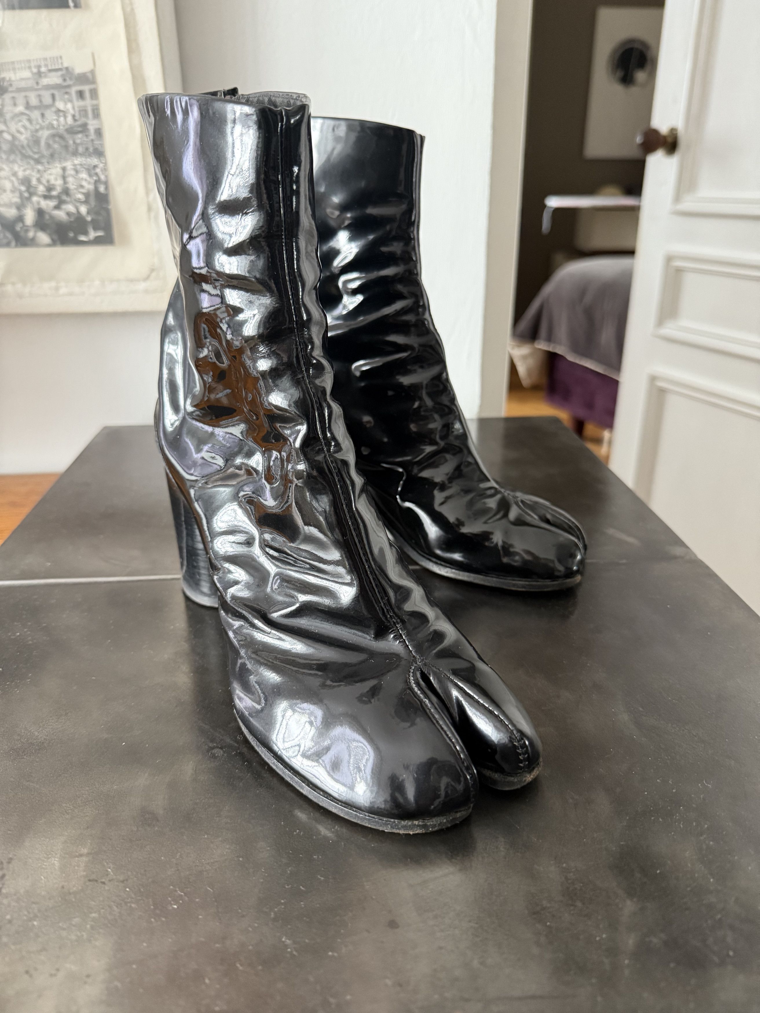 Maison Margiela Maison Margiela BLACK LACK TABI FW1995 Size US 10 / IT 40 - 1 Thumbnail