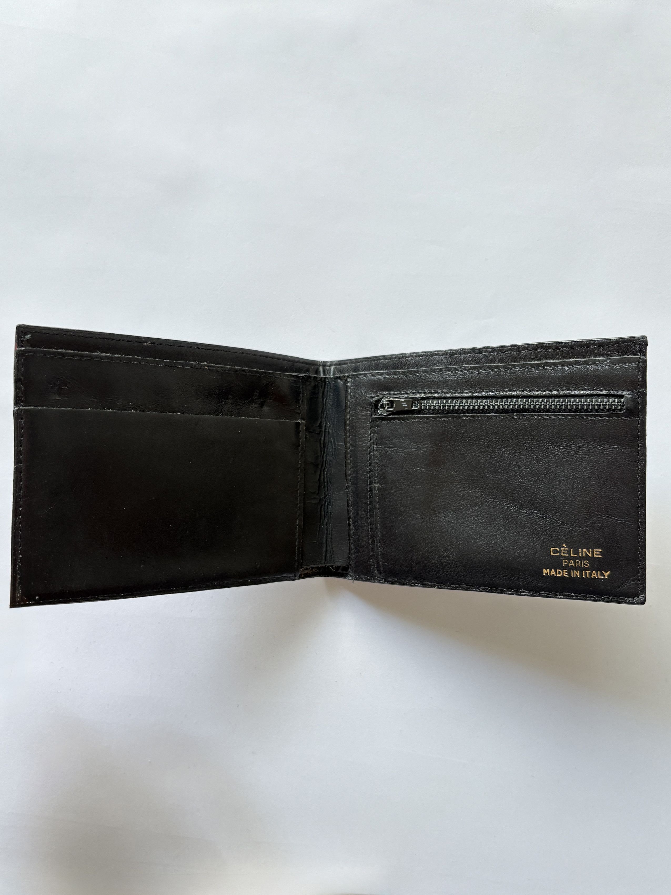 Celine ⚡️𝐐𝐔𝐈𝐂𝐊 𝐒𝐀𝐋𝐄⚡️ Celine Vintage Black Bifold Wallet Size ONE SIZE - 4 Thumbnail
