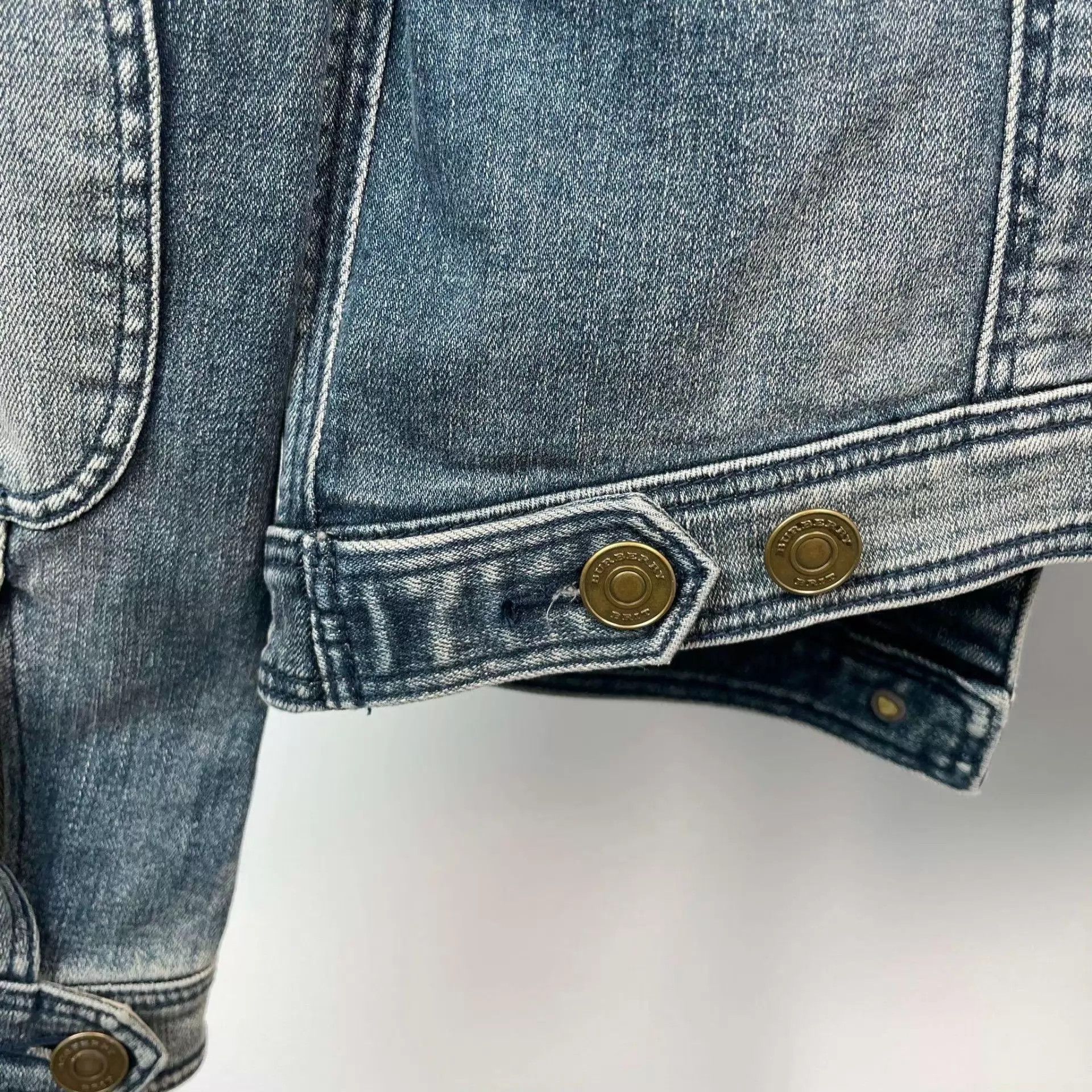 Burberry Burberry 95 New Denim Short Jacket M Size M / US 6-8 / IT 42-44 - 8 Thumbnail