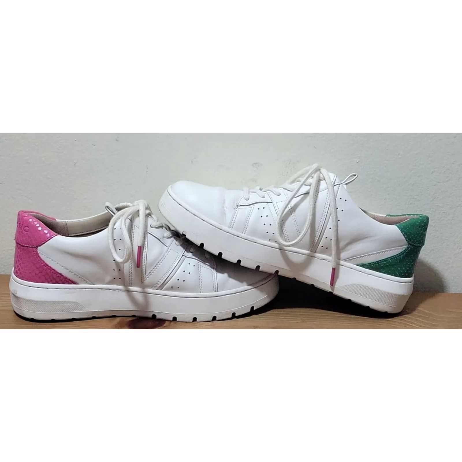 Vionic Vionic Womens Simasa Sneaker Leather Lizard White Pink Green Size 7 Size US 7 / IT 37 - 4 Thumbnail