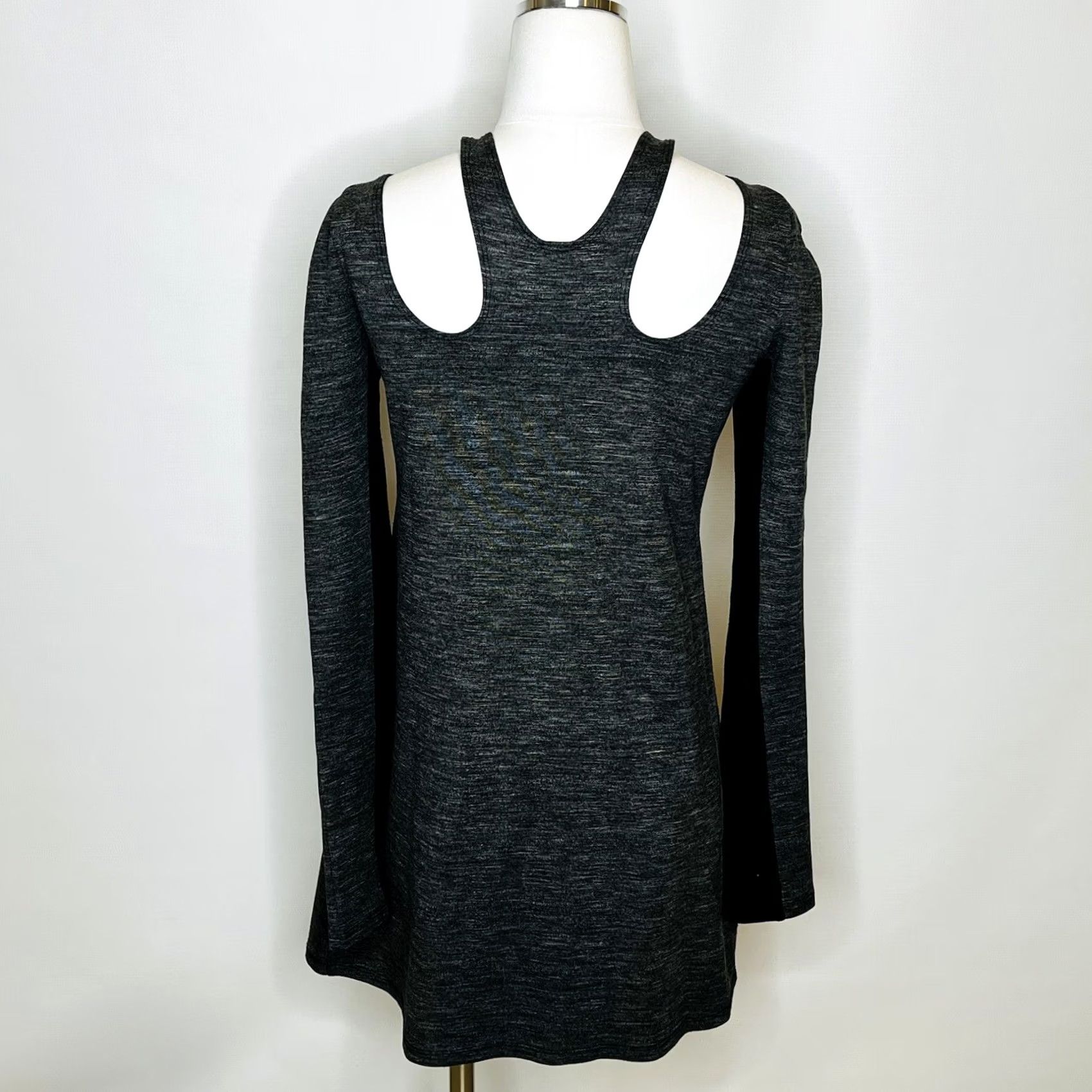 Vintage Maggie Ward Gray Mini Dress Size Medium Shoulder Cutout Fit and Flare Dress Size M / US 6-8 / IT 42-44 - 3 Thumbnail