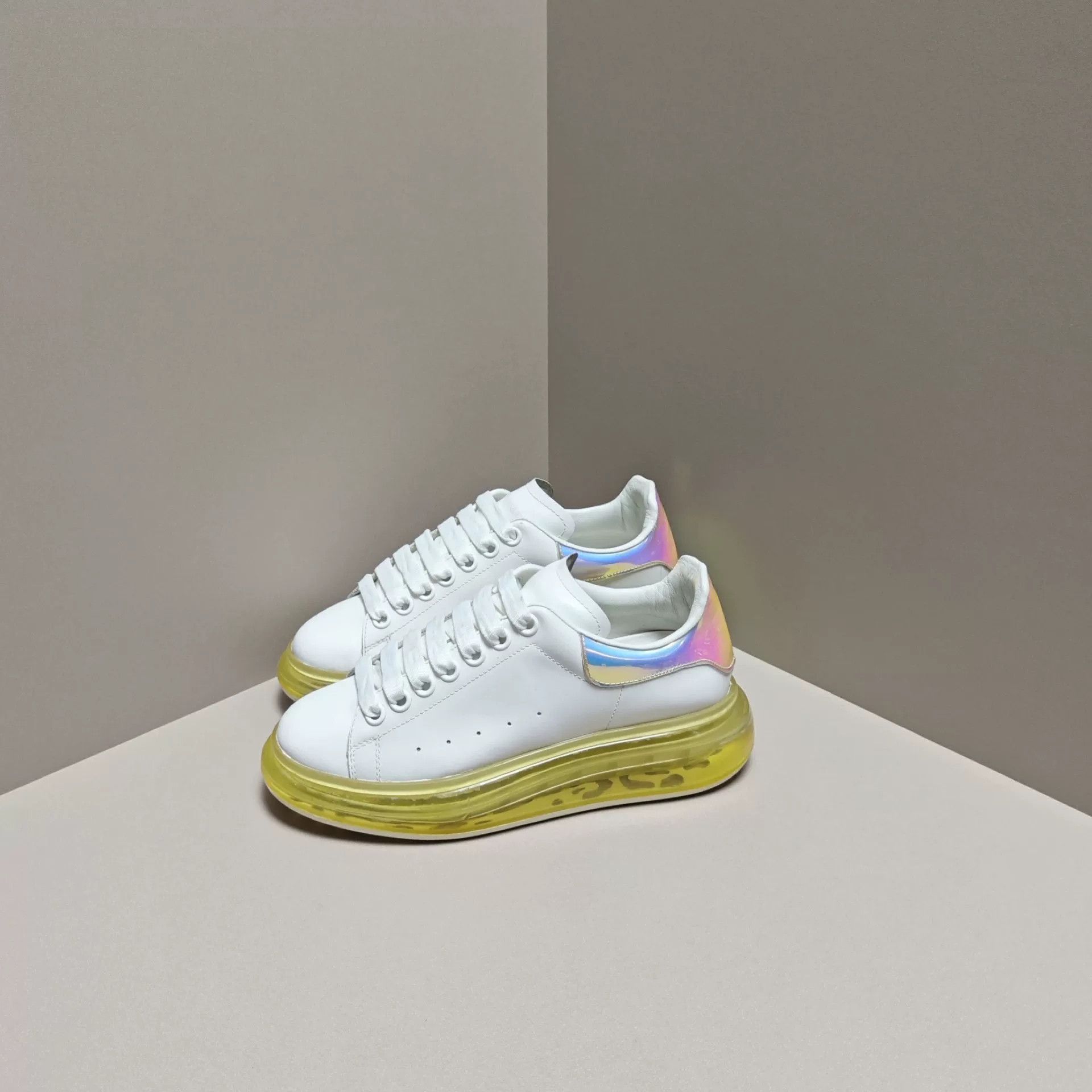 Alexander McQueen Alexander McQueen Laser White Lowtop Sneakers us_7 Women Size US 7 / IT 37 - 1 Thumbnail