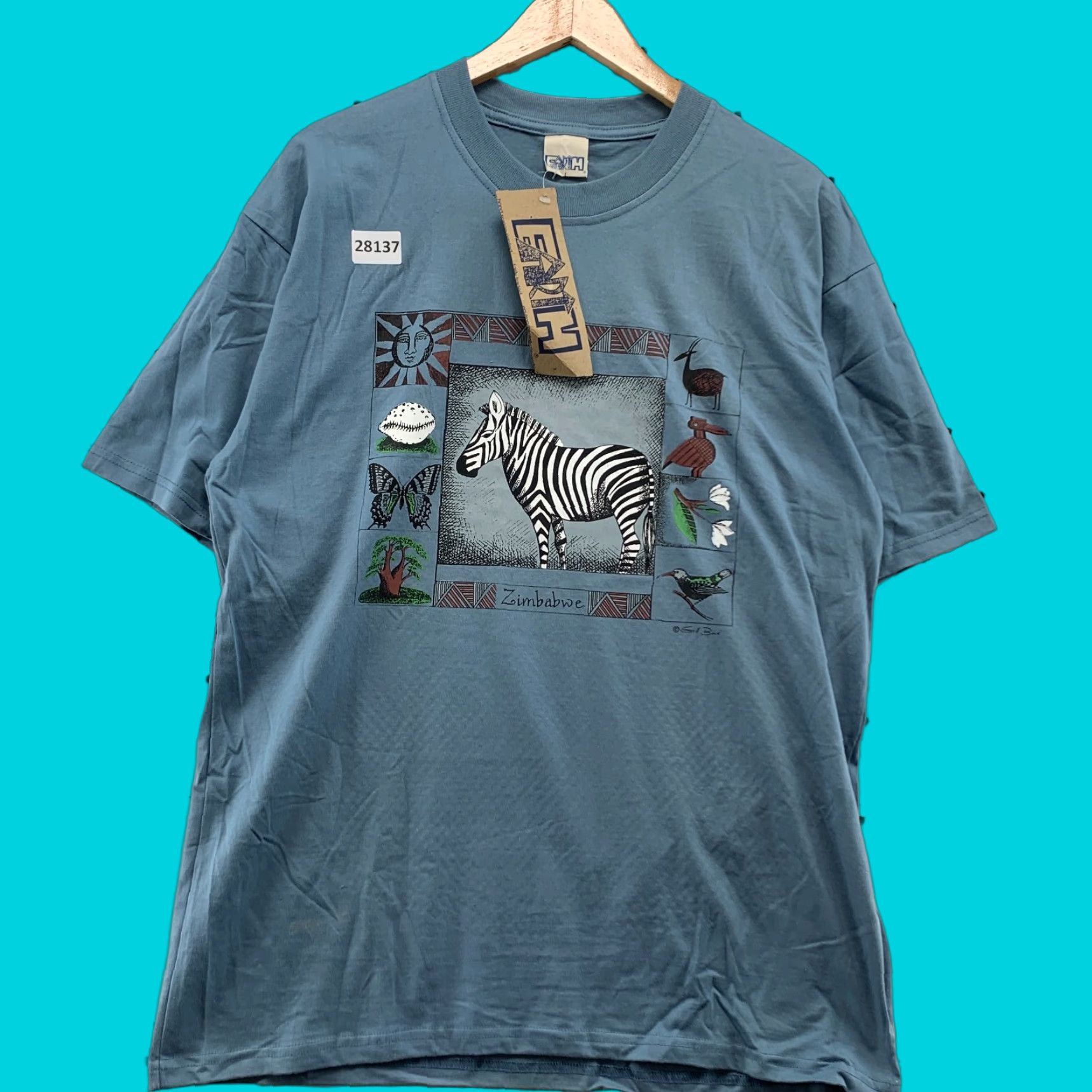 Vintage VINTAGE Earth Zebra Shirt Unisex Adults XL Blue Cotton, Polyester Short Sleeve Crew Neck Nature Animals 21x30 Size US XL / EU 56 / 4 - 1 Thumbnail