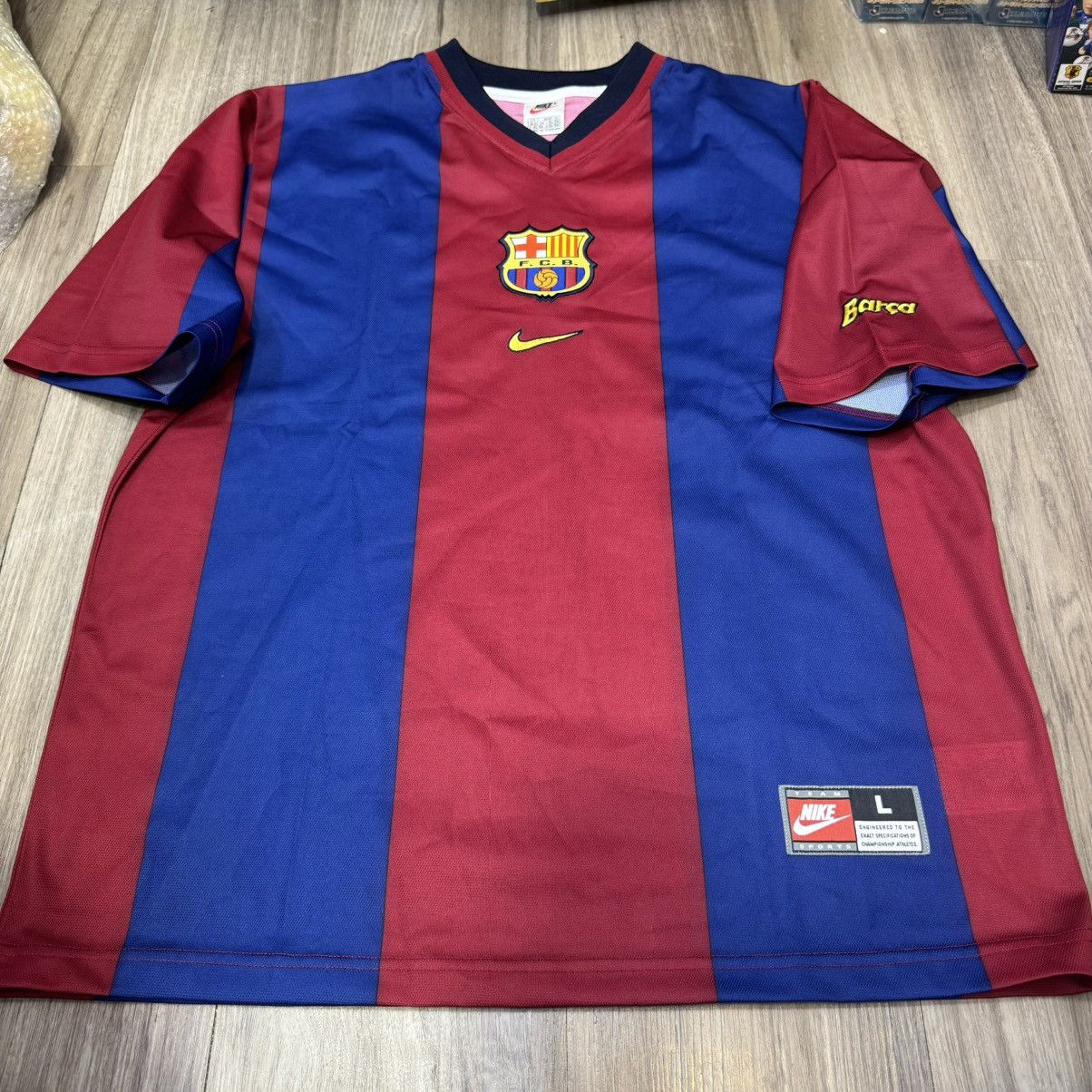 Nike × Vintage Barcelona 98/99 home shirt #10 Litmanen Size US L / EU 52-54 / 3 - 1 Thumbnail