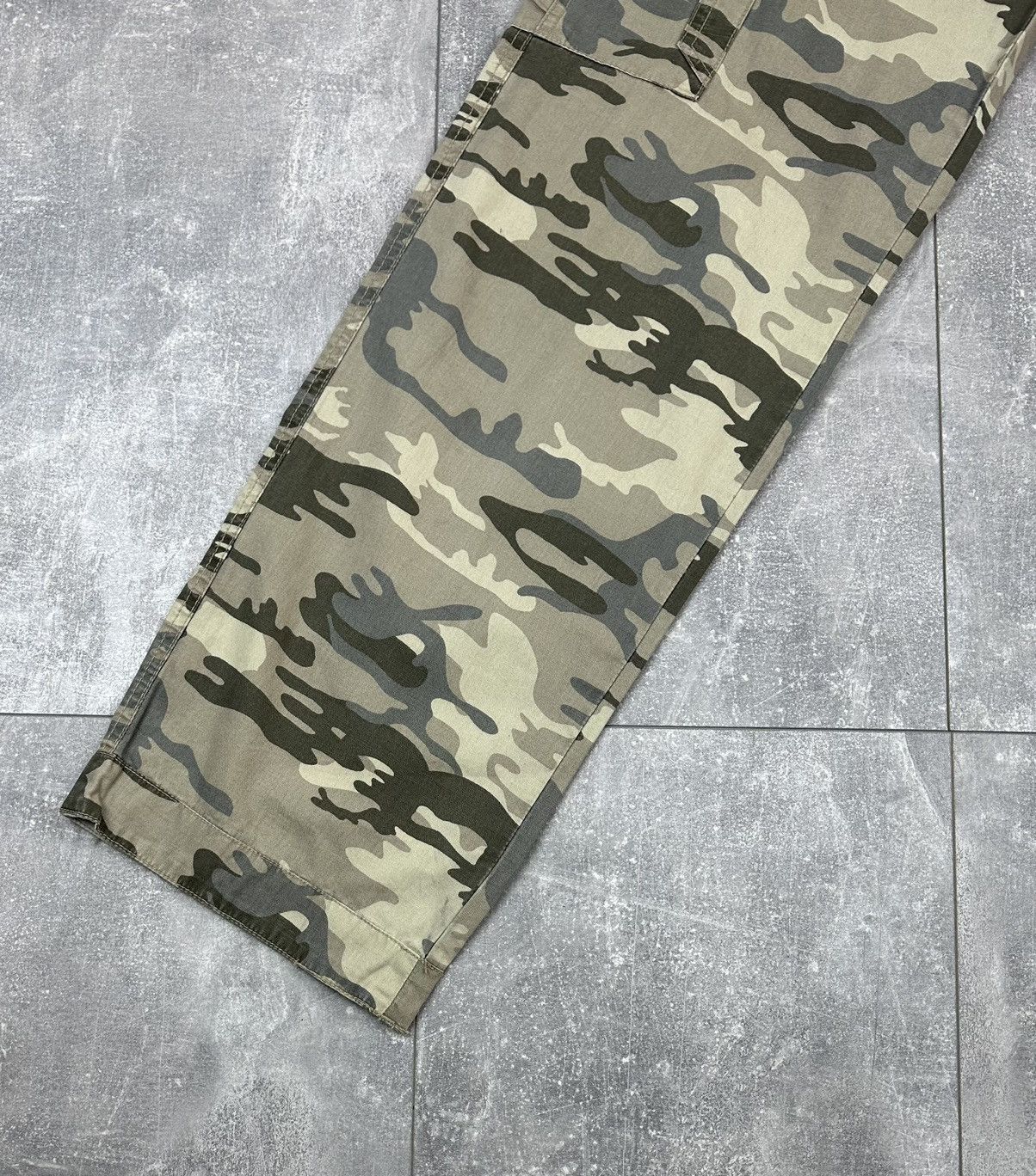 Alpha Industries Alpha Industries Cargo Camo Mens Pants Size US 29 - 4 Thumbnail