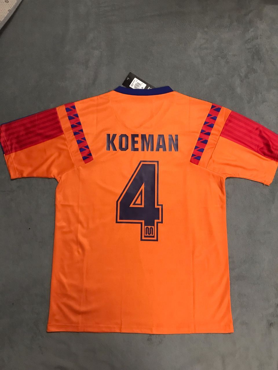 Other Koeman Barcelona 1992 Final Retro Shirt – Rare Size US M / EU 48-50 / 2 - 1 Thumbnail